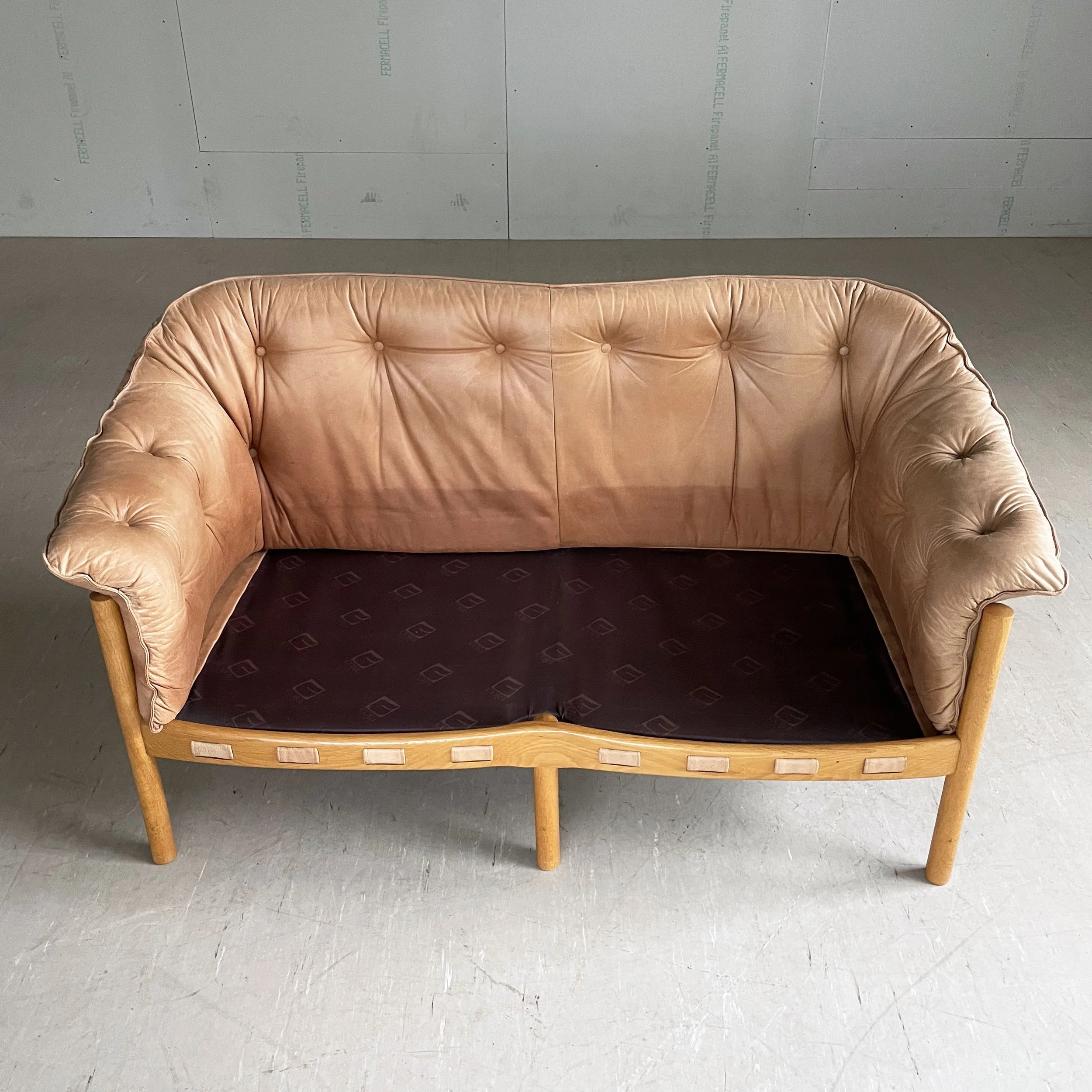 Sven Ellekaer Leder Sofa.4.JPG
