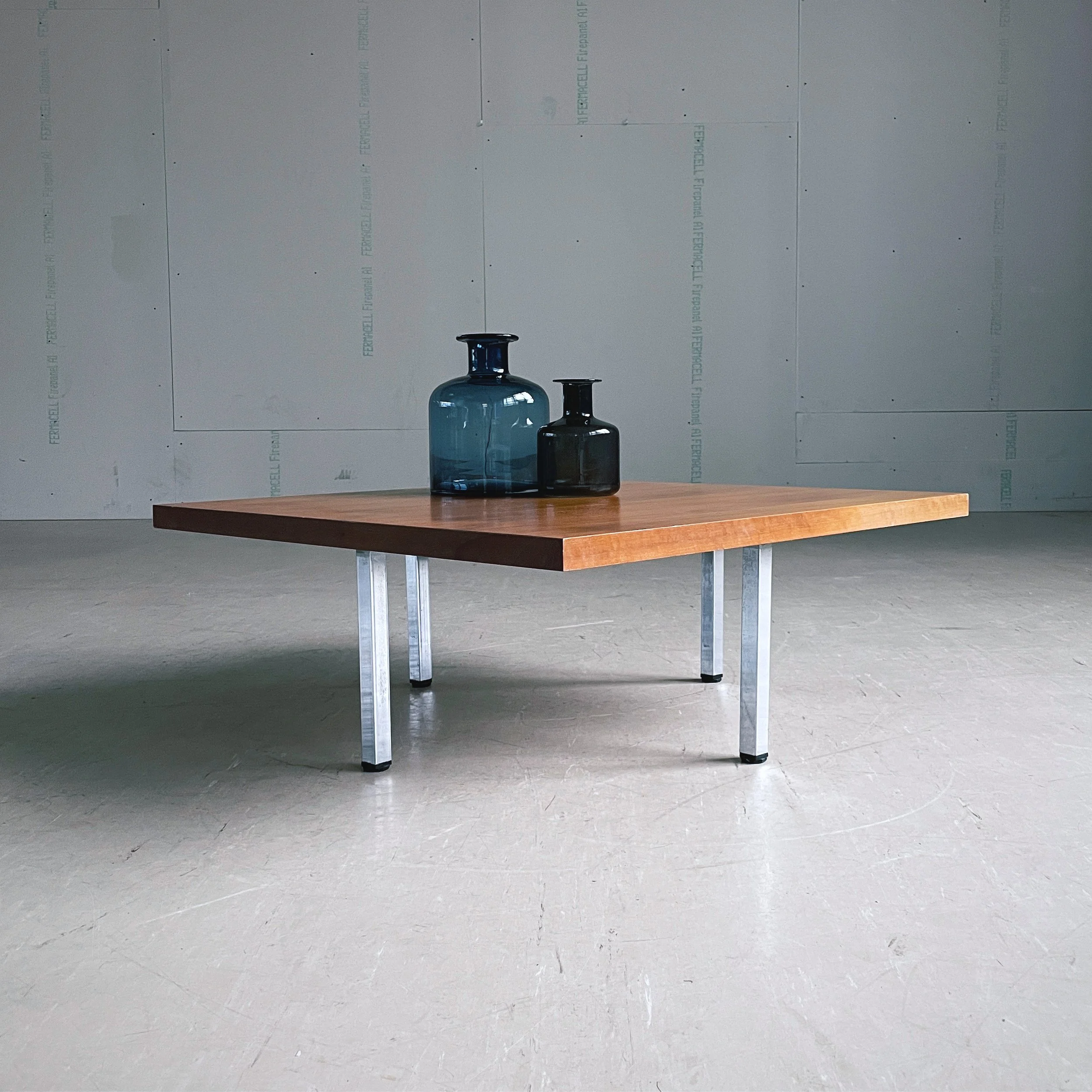 1960's Minimalist Coffee Table attributed to  Kho Liang Ie - Artifort