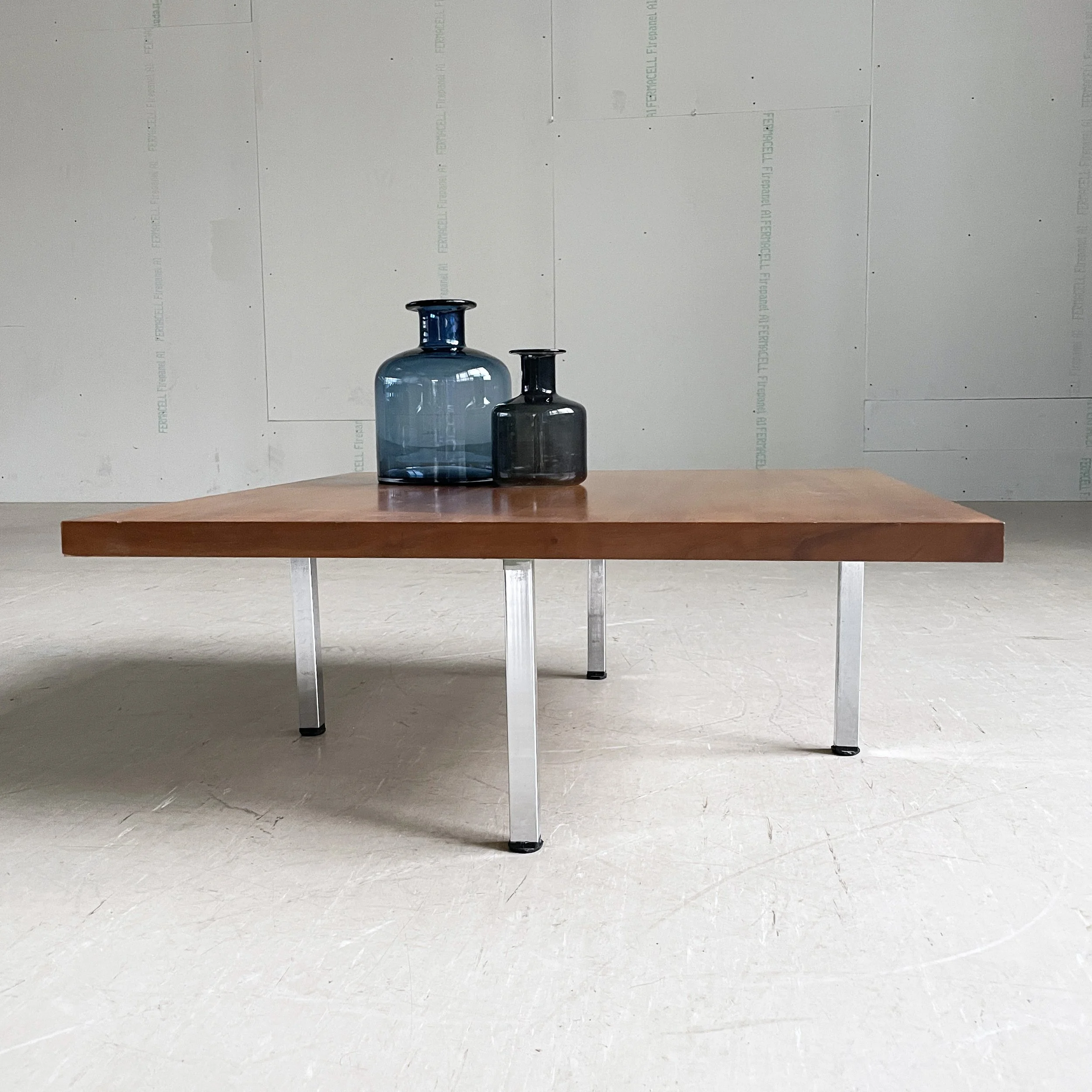 Beistelltisch Holz:Chrome.3.JPG