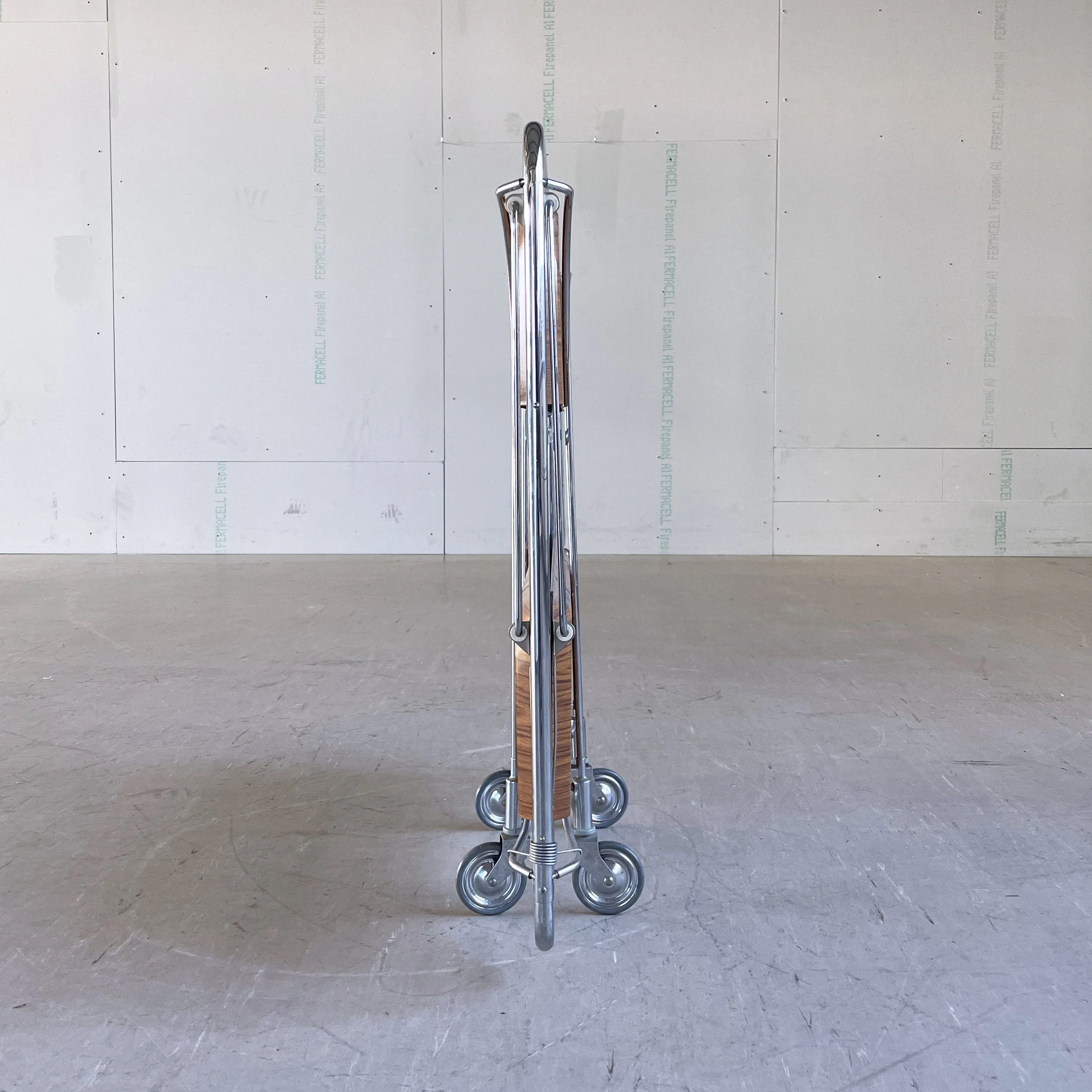 Dinette Servierwagen.12.JPG