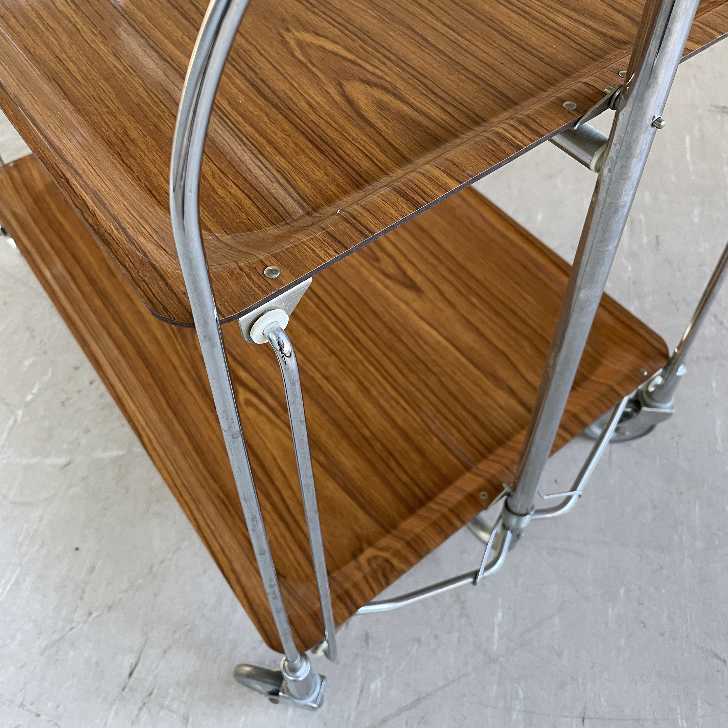 Dinette Servierwagen.9.JPG