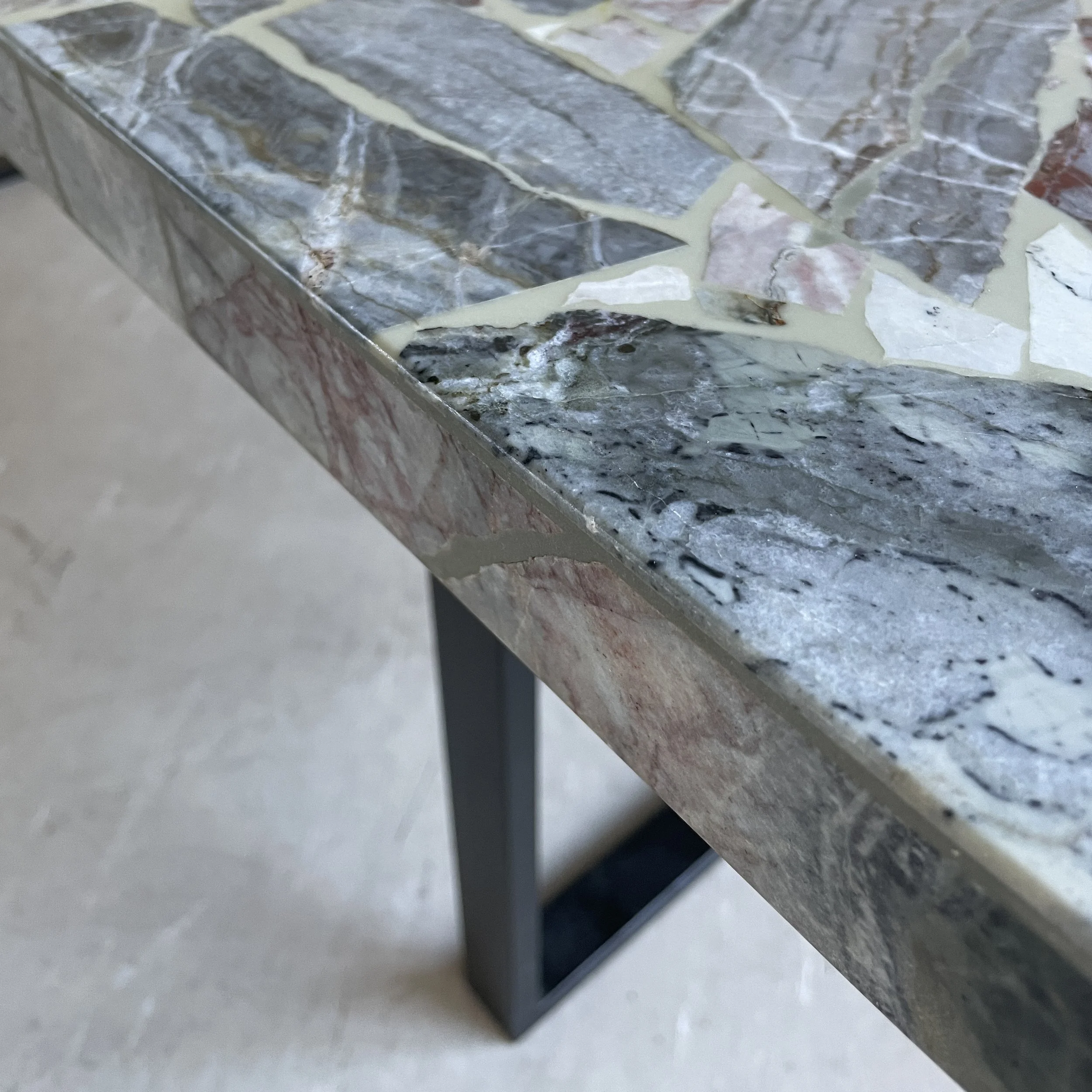 Marmoreffekt Salontisch.10.JPG