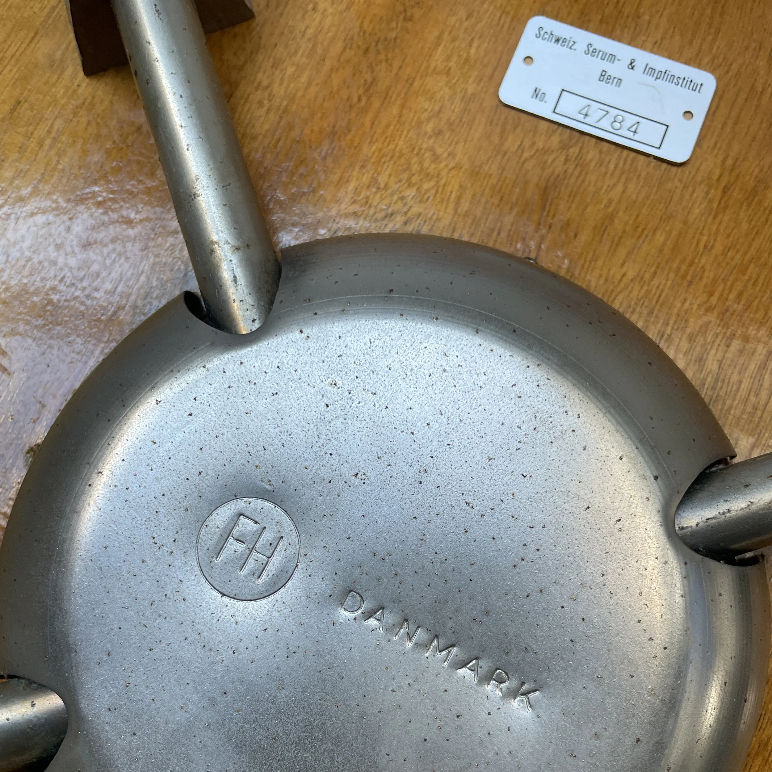 Arne Jacobsen 3107 Series 7.4.JPG