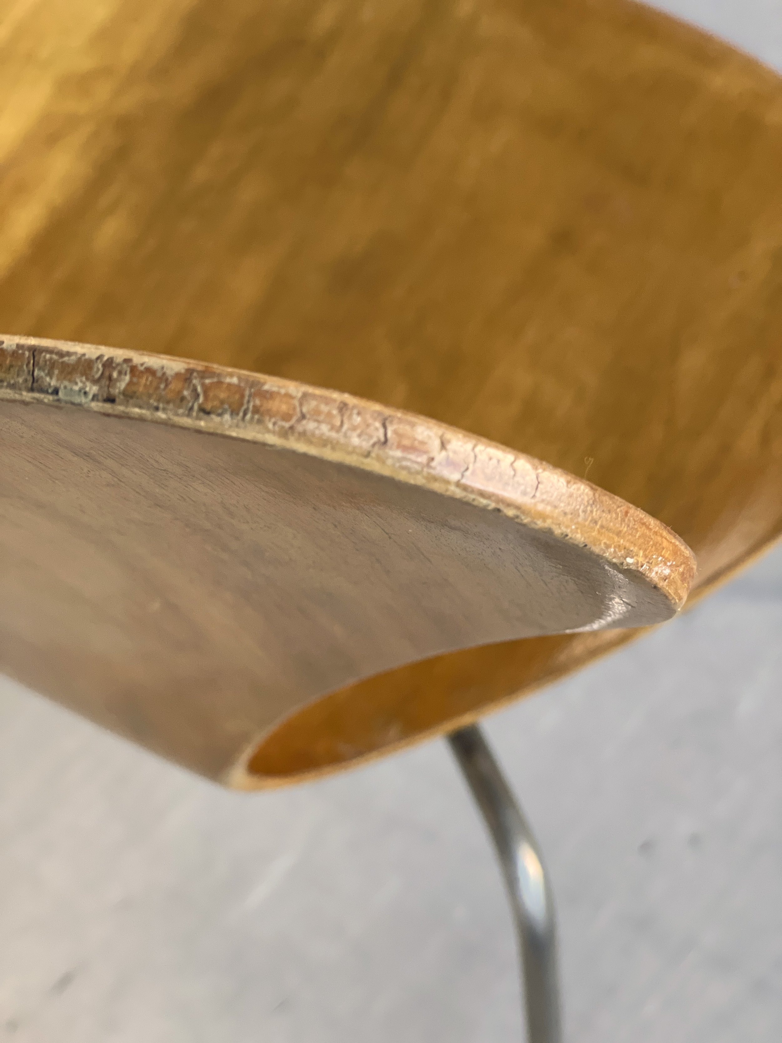 Arne Jacobsen 3107 Series 7.20.JPG