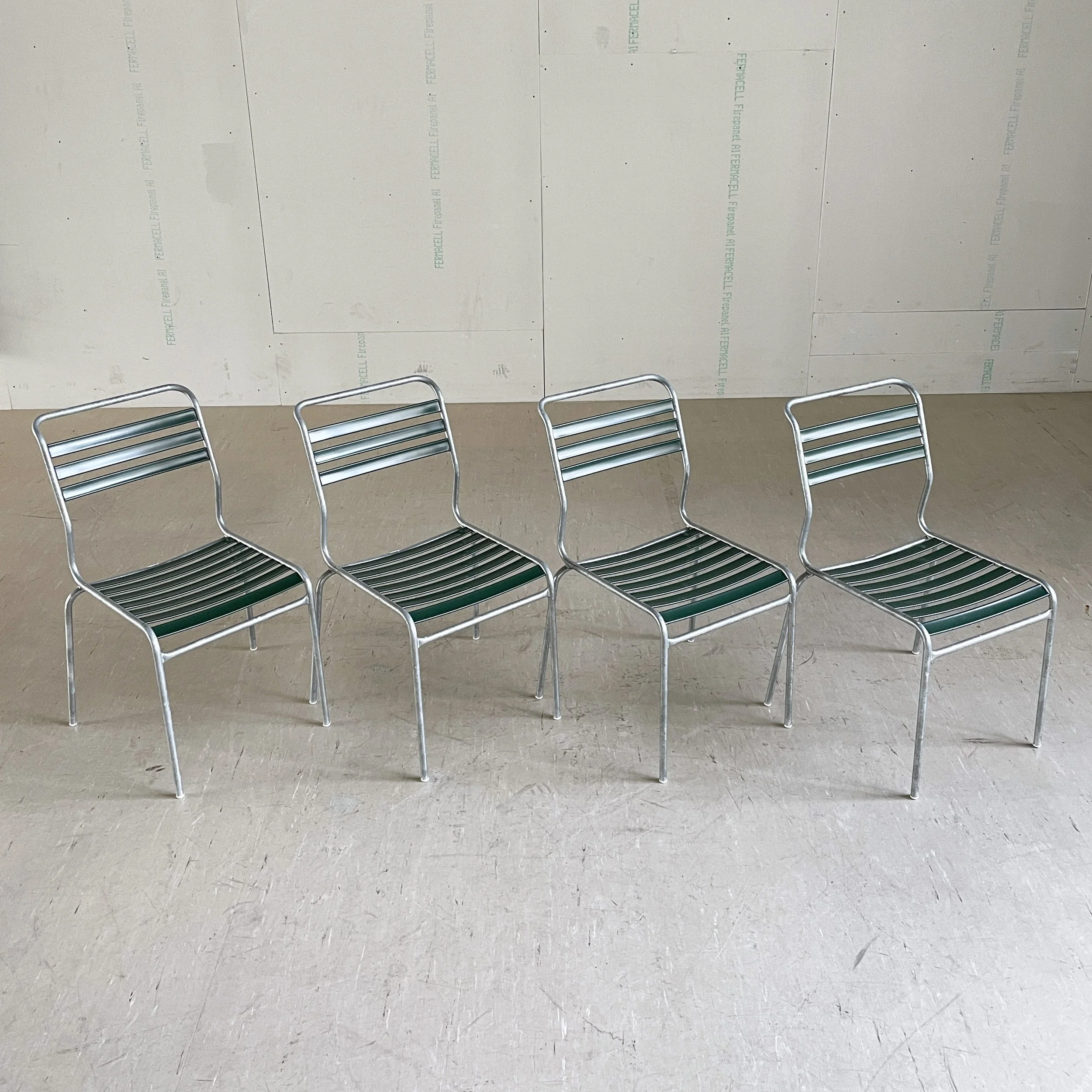 Schaffner Gartenstuhl grün.9.JPG