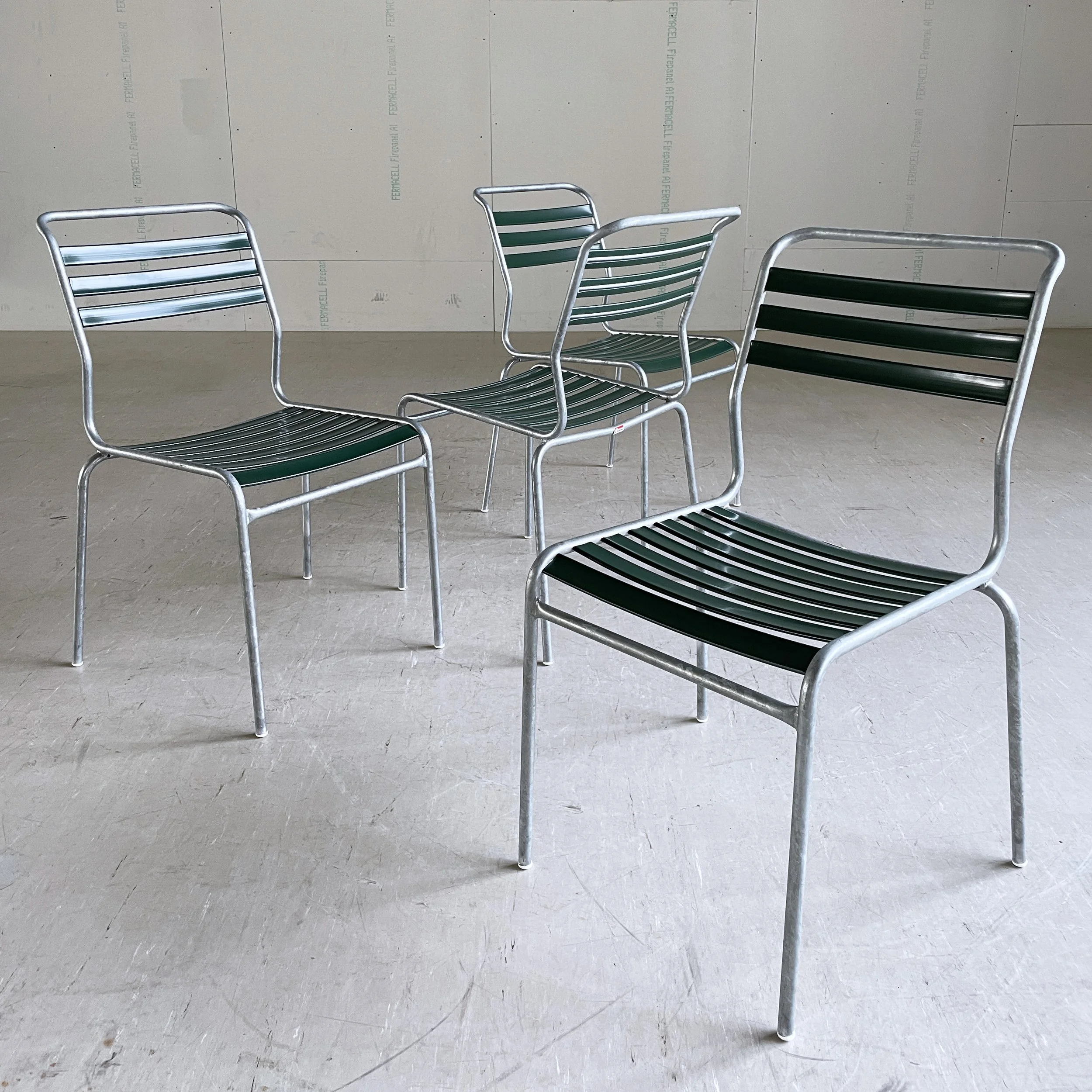 Schaffner Gartenstuhl grün.4.JPG