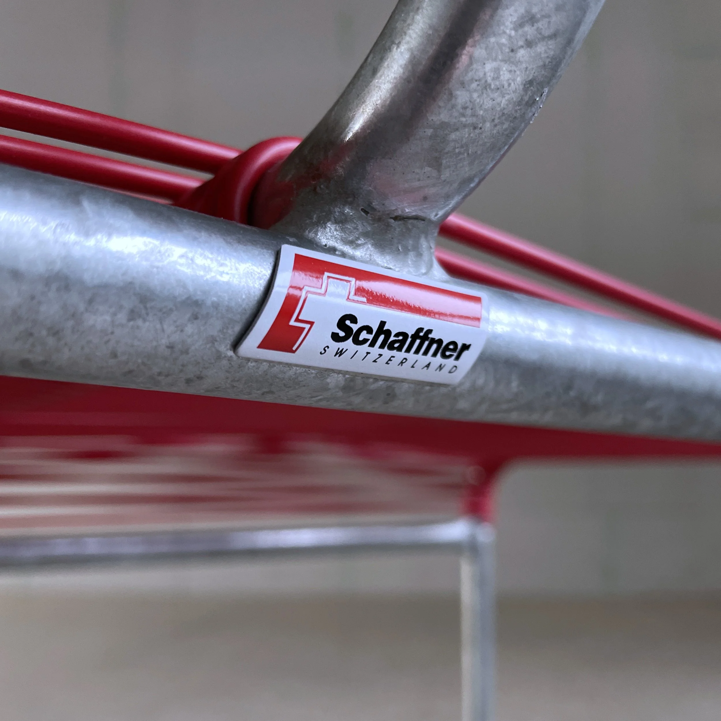 Schaffner Gartenbank rot.17.JPG