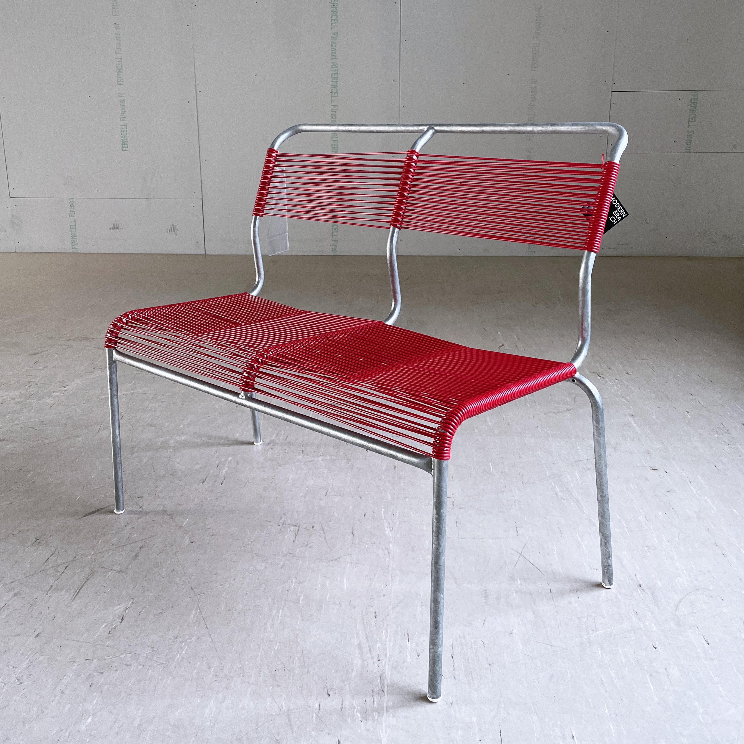 Schaffner Gartenbank rot.8.JPG