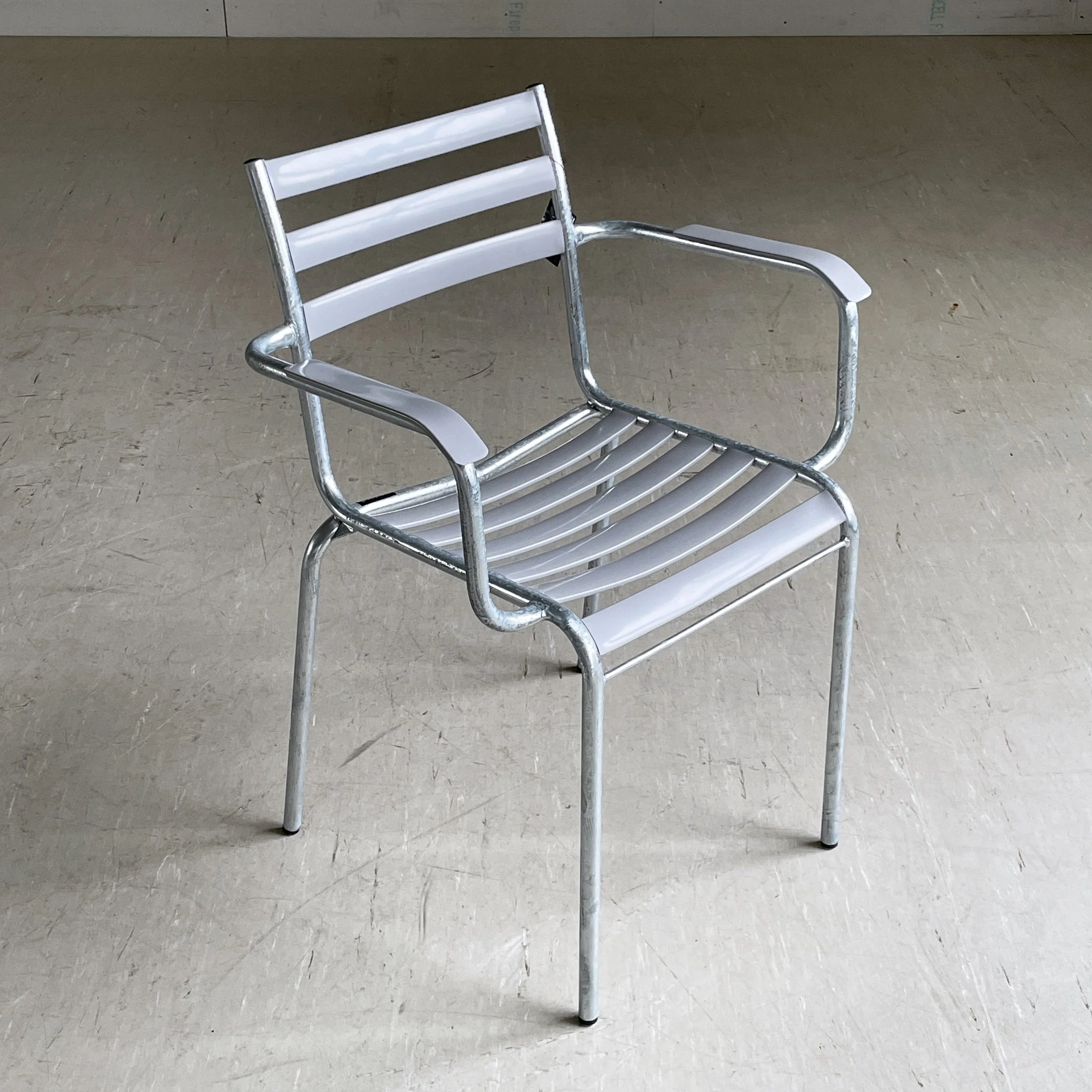 Manufakt ‘Bättig’ Garden Chair -grey (NEW)