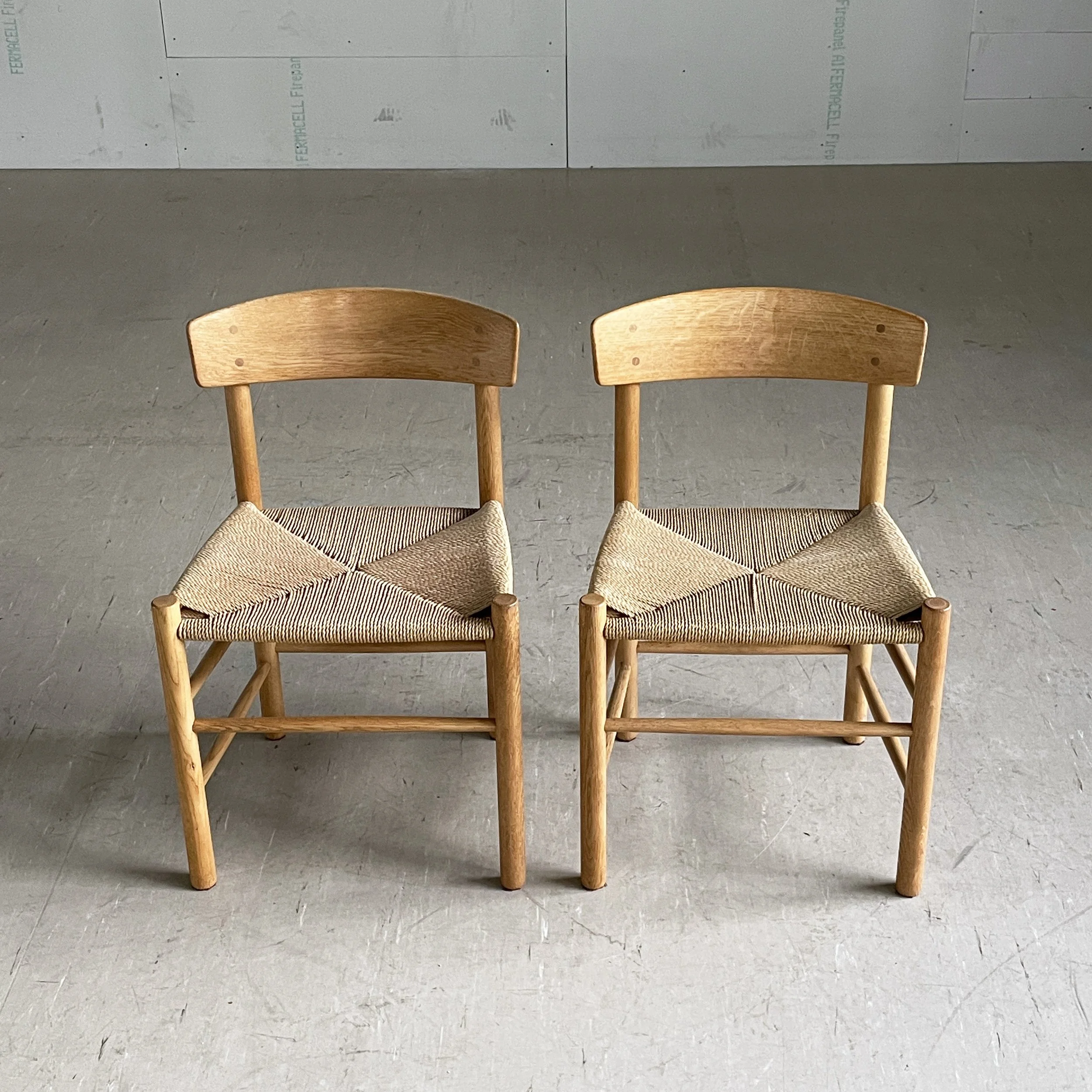 Borge Mogensen Stuhl.10.JPG