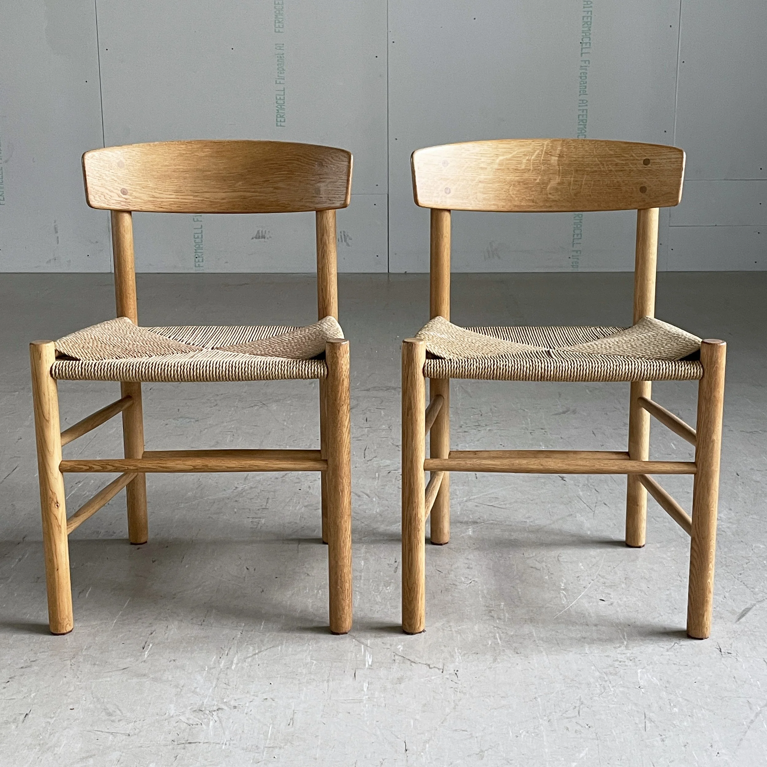 Borge Mogensen Stuhl.11.JPG