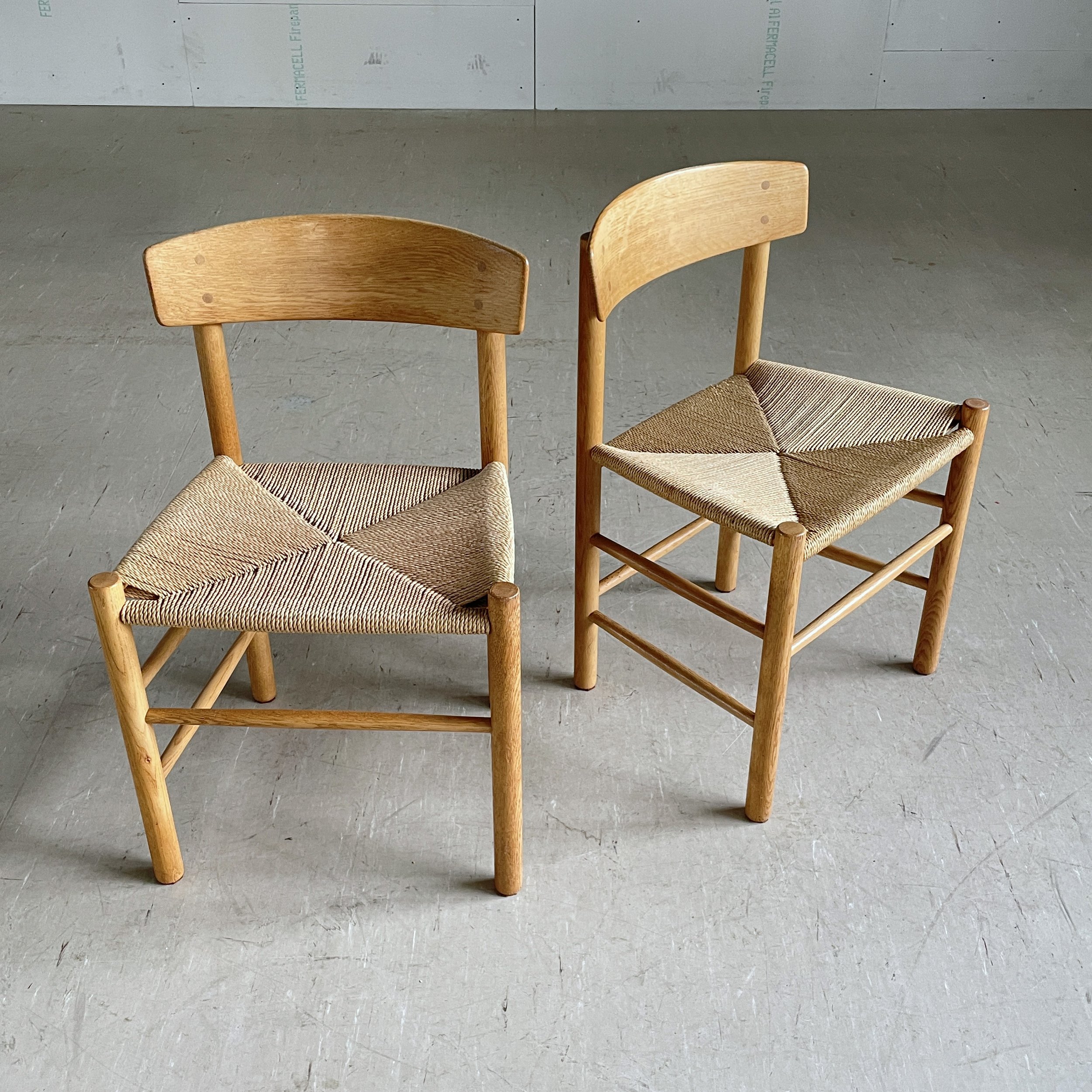 Borge Mogensen Stuhl.5.JPG