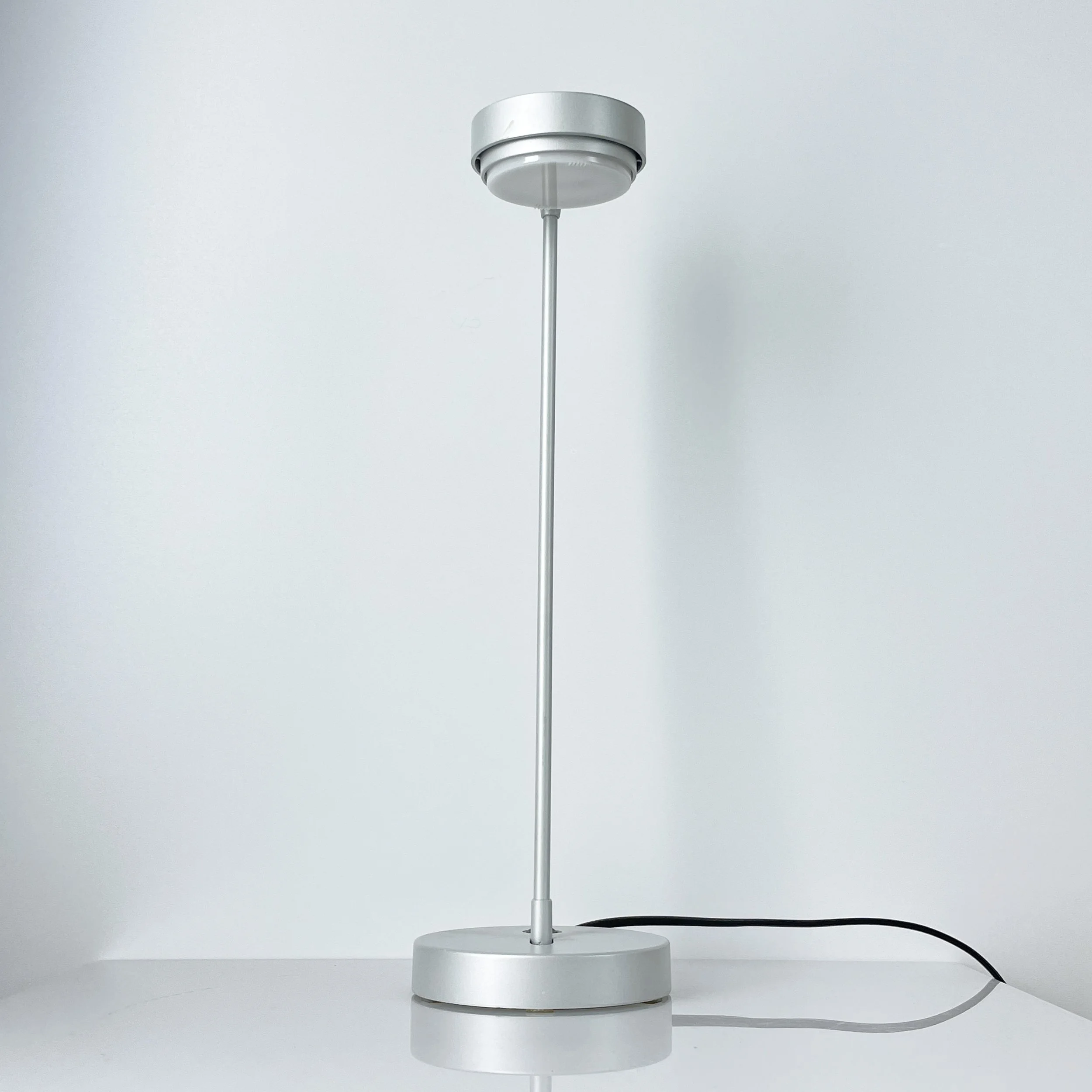 Artemide 'Kaio Fluo' Tischlampe.15.JPG