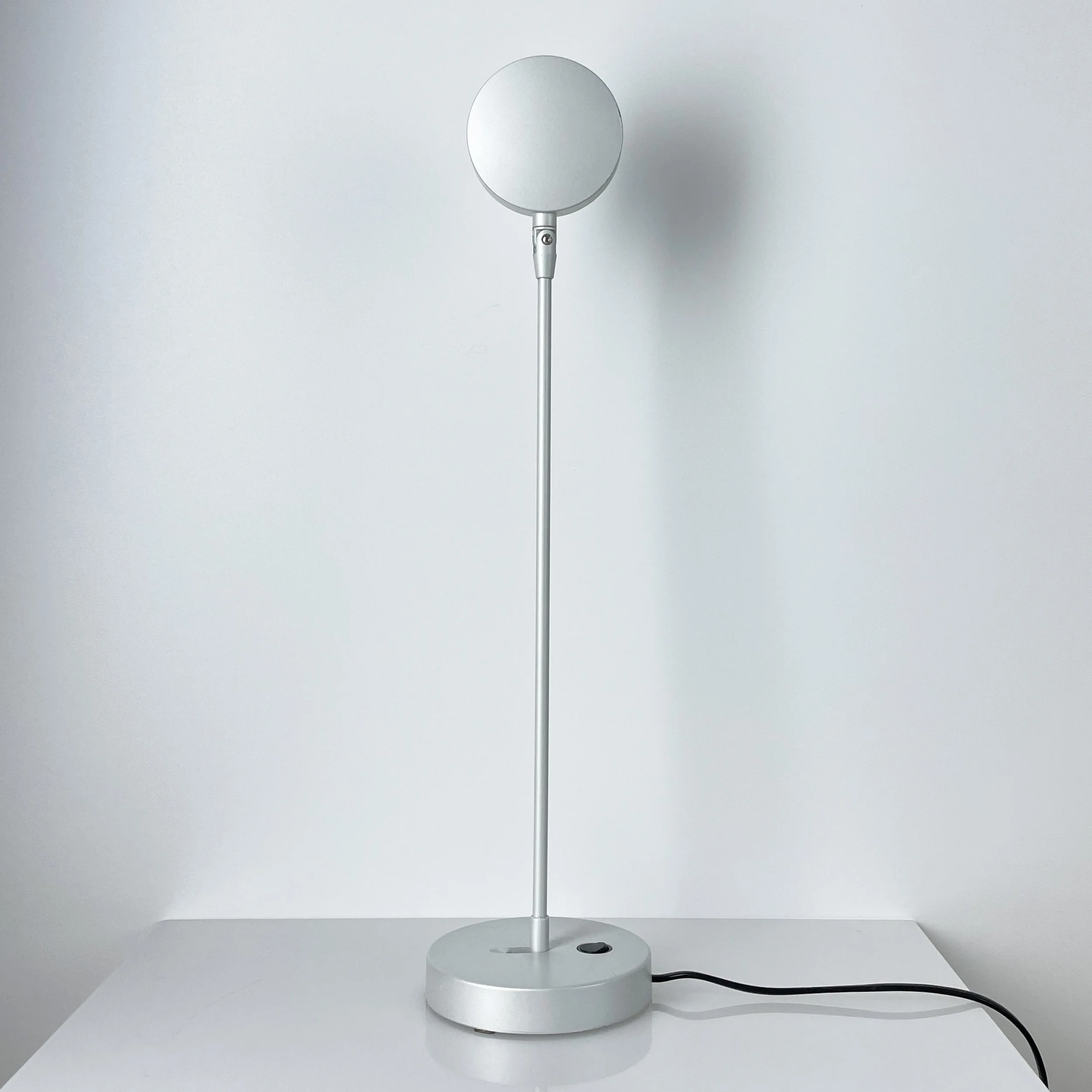 Artemide 'Kaio Fluo' Tischlampe.13.JPG