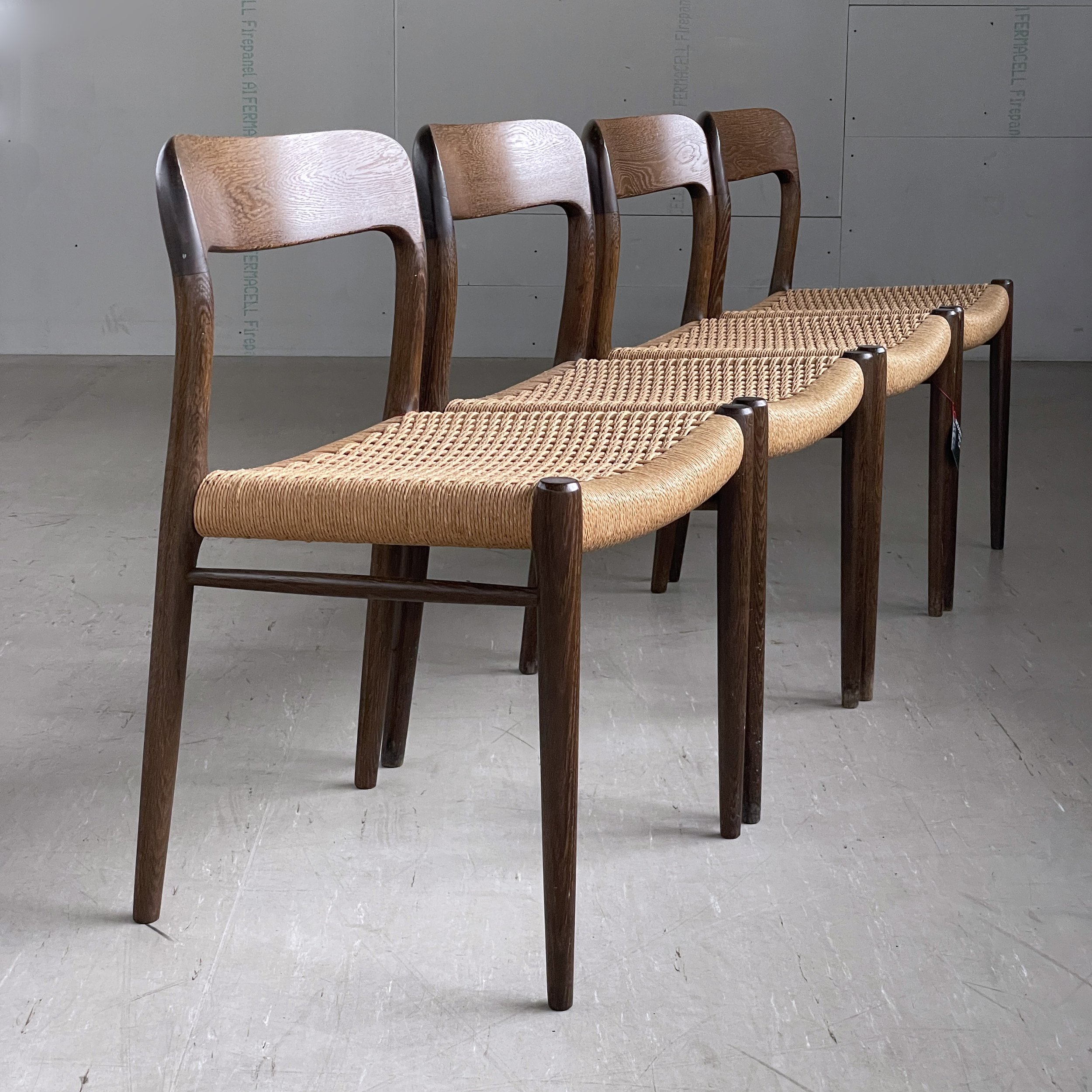 Niels Møller Model No.75 / Set of 4