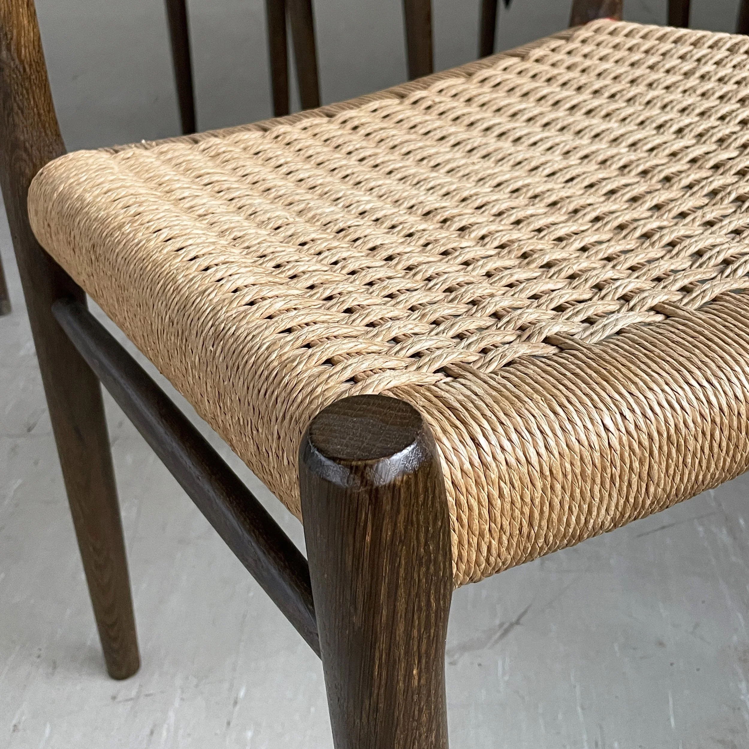 Niels Møller Model No.75.17.JPG