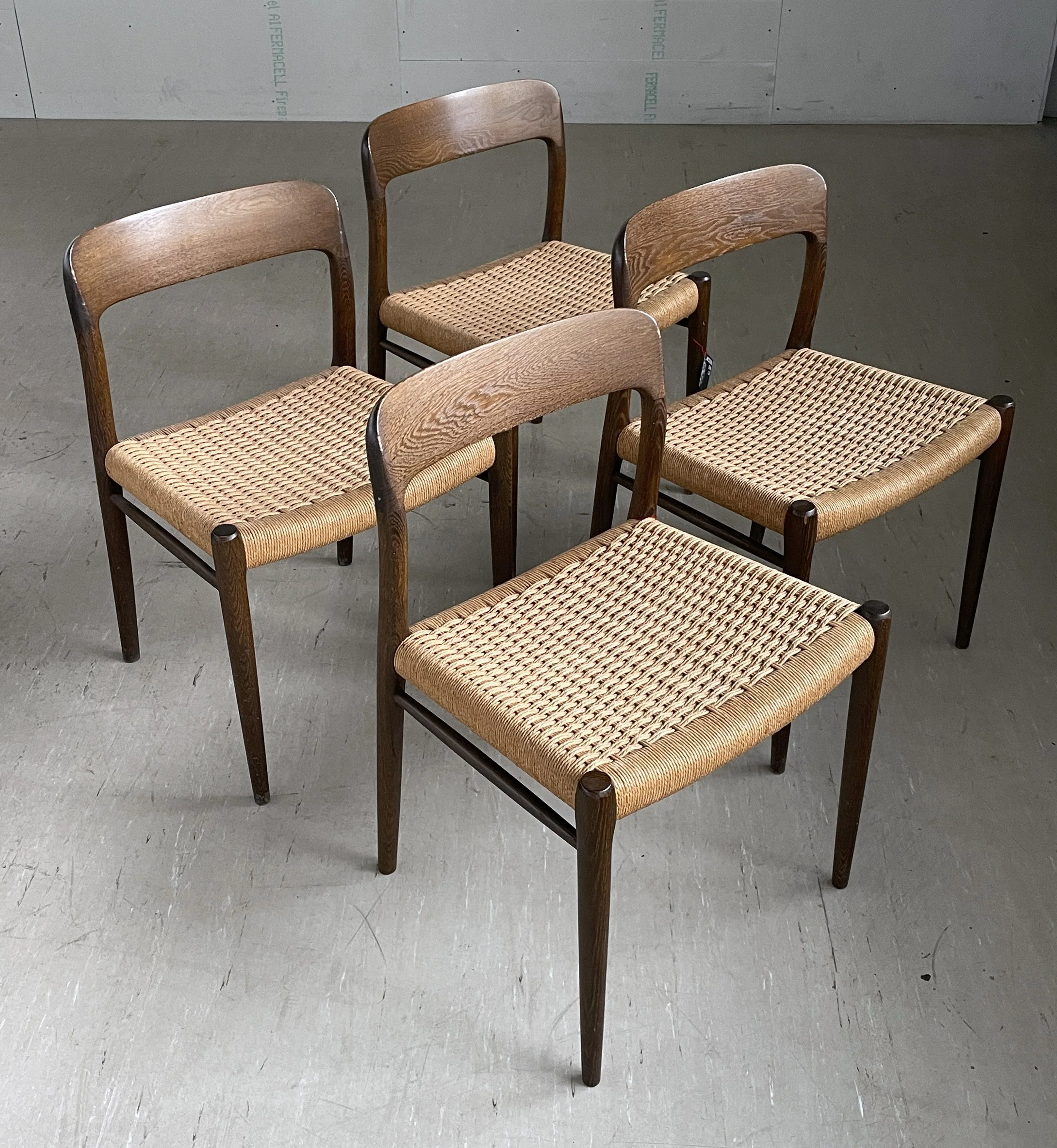 Niels Møller Model No.75.9.JPG