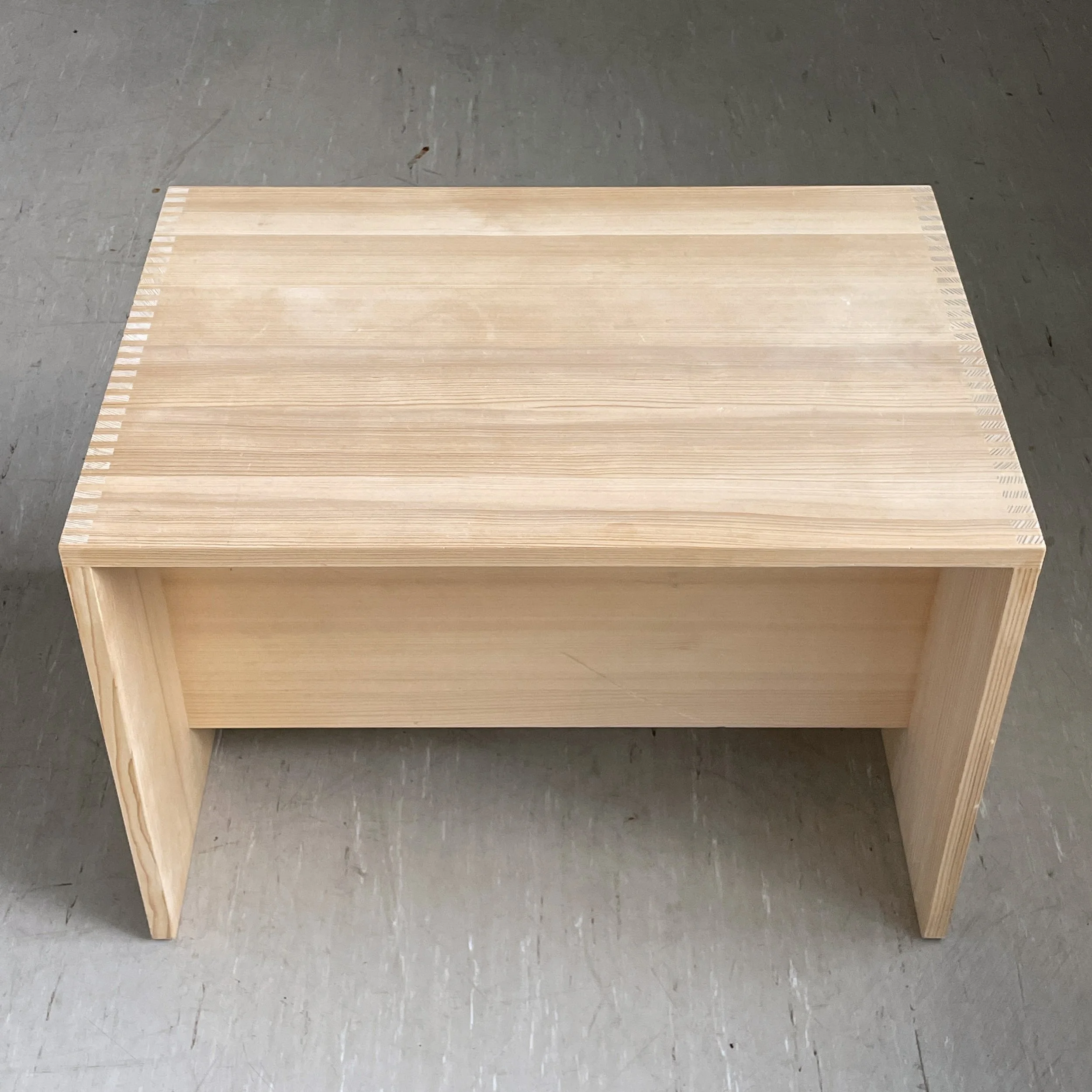 KIndertisch Tripolino.15.JPG