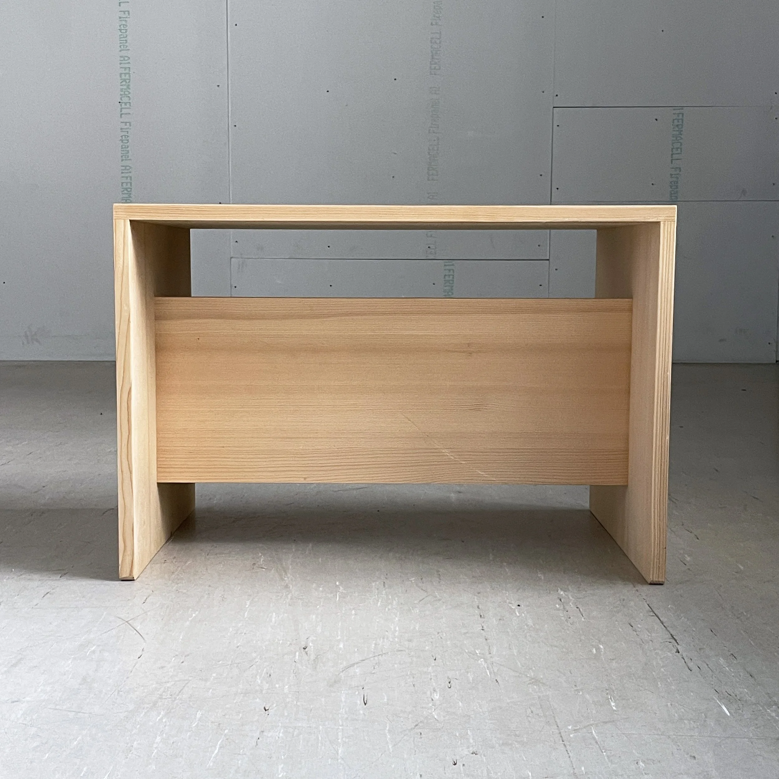 KIndertisch Tripolino.5.JPG