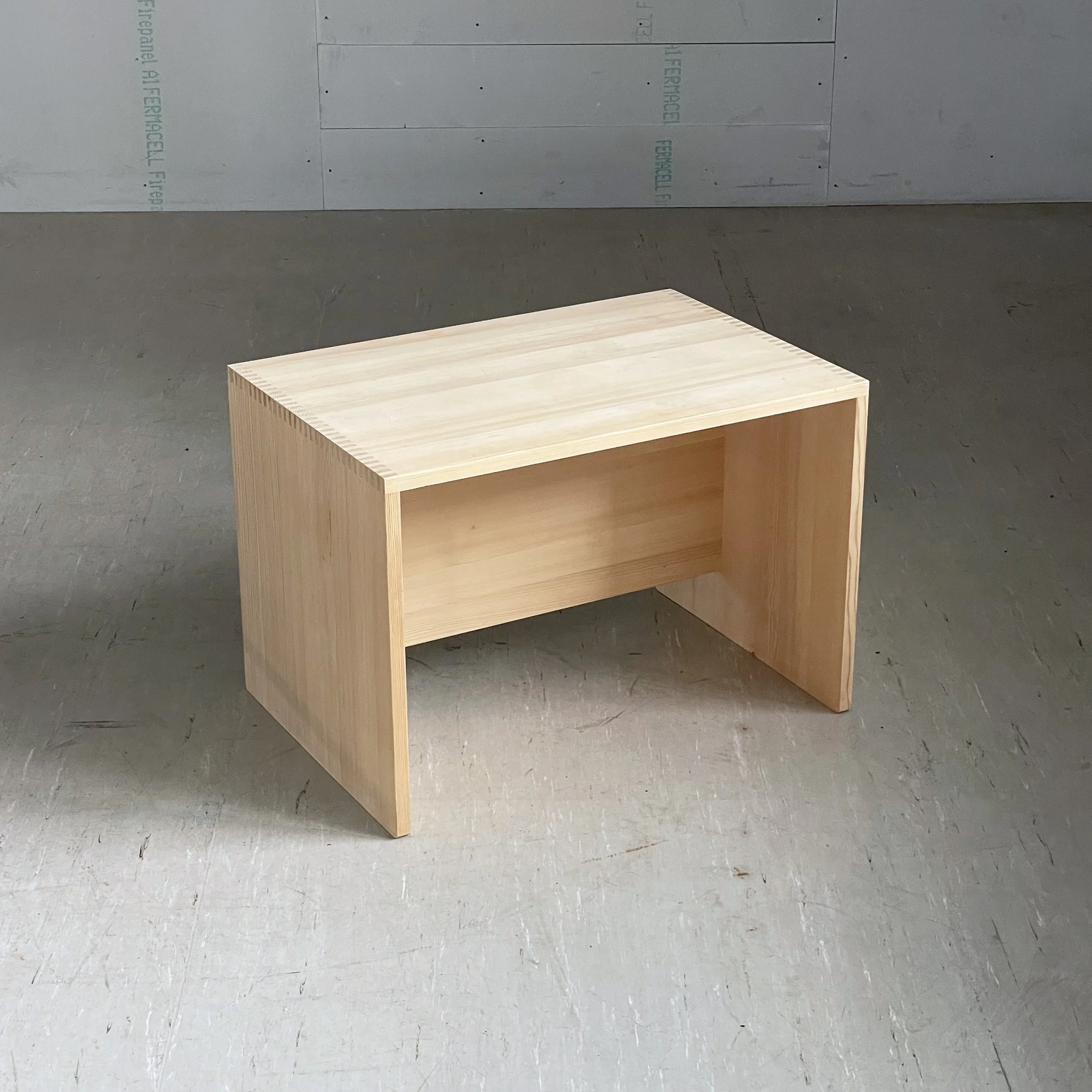 KIndertisch Tripolino.9.JPG