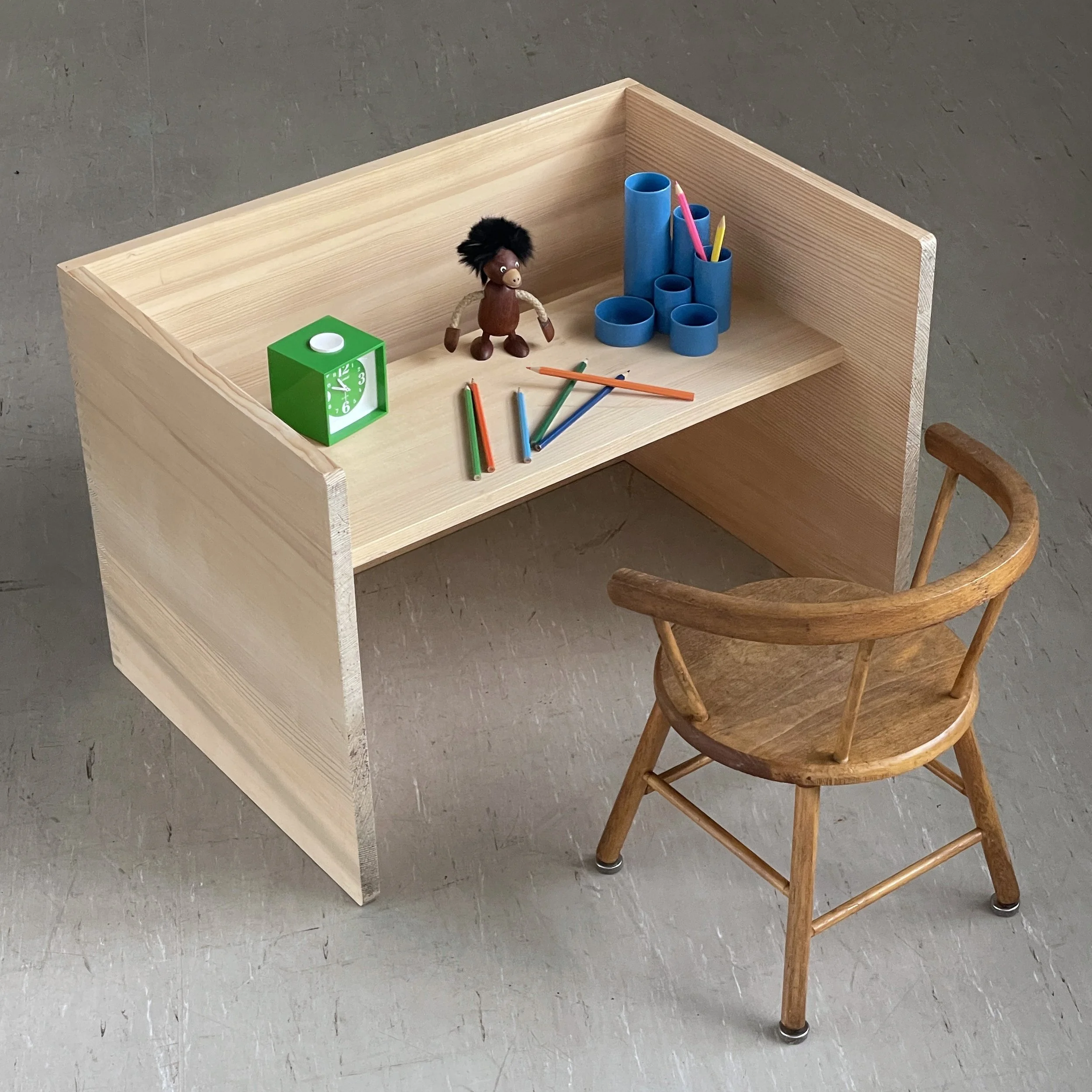 KIndertisch Tripolino.19.JPG