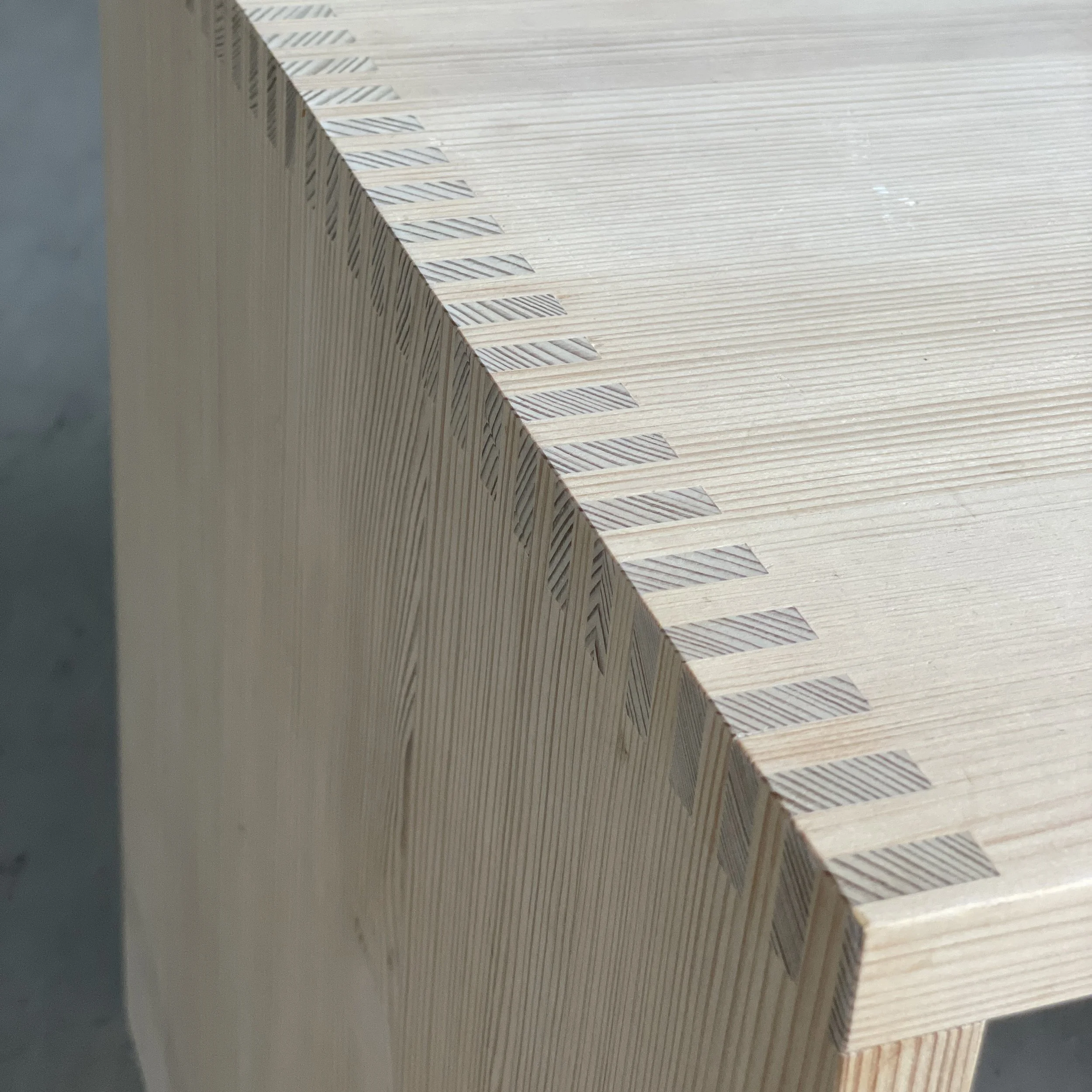 KIndertisch Tripolino.13.JPG