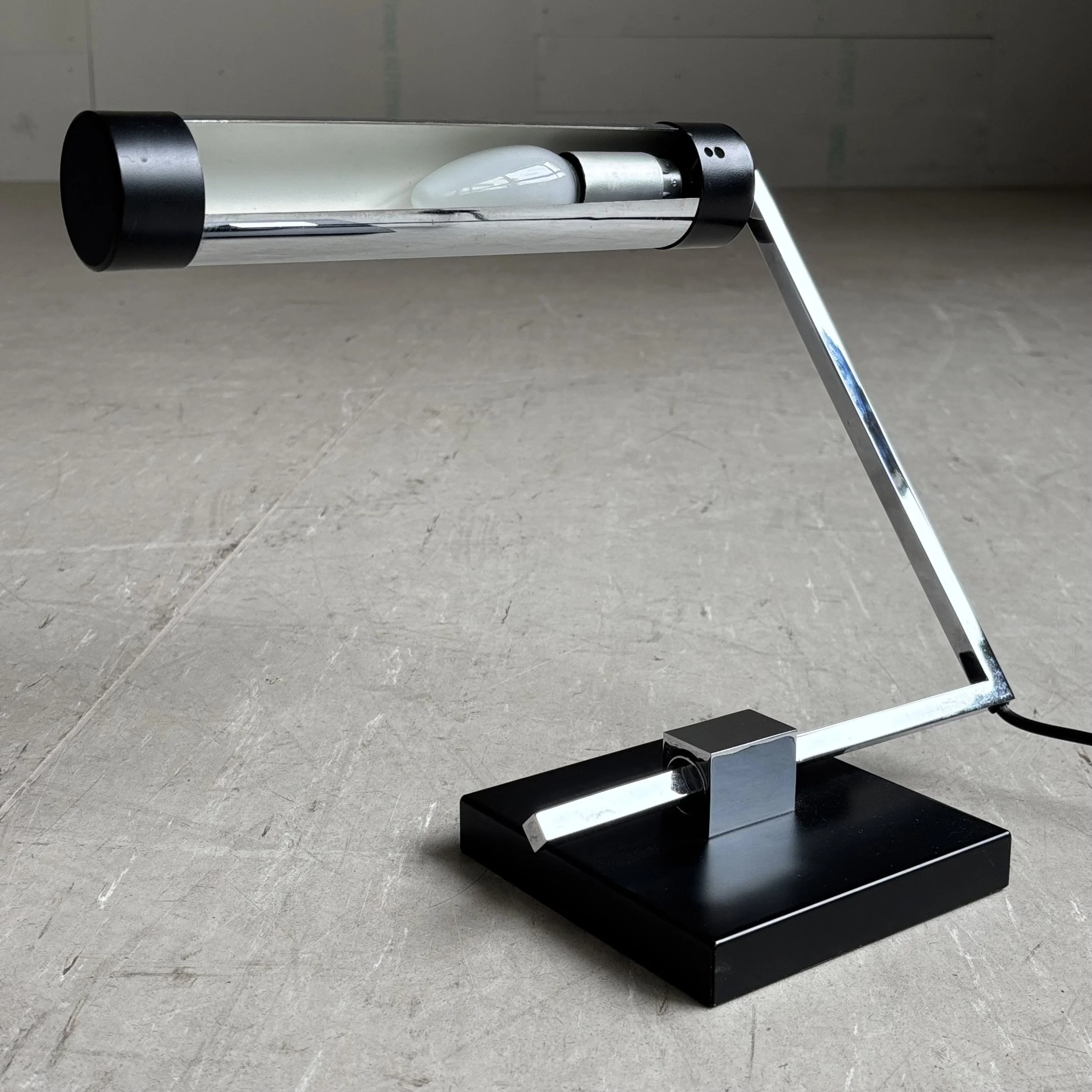 ModernEra_Megal_Lampe_7913.jpg