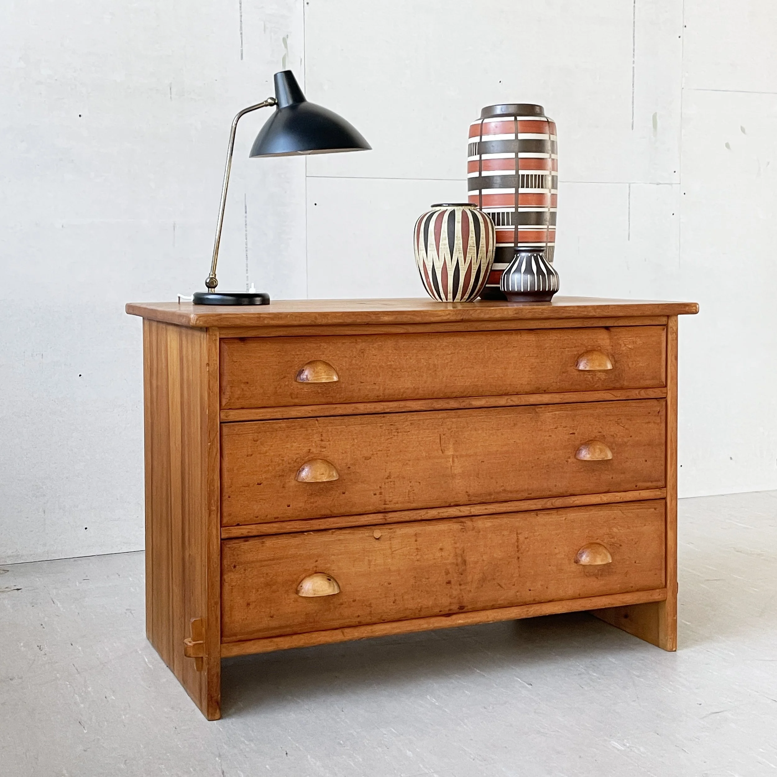 Vintage solid pinewood chest of drawers