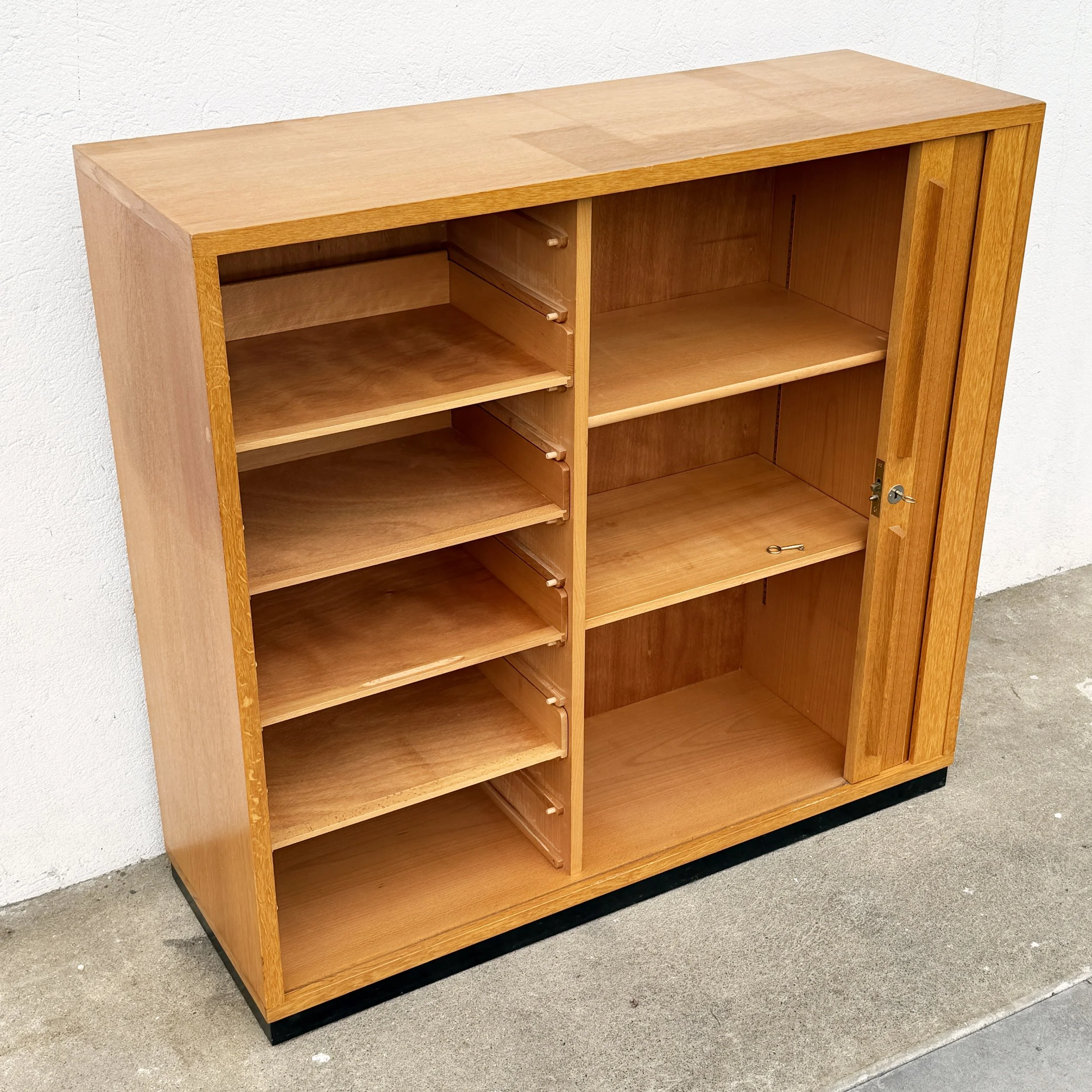 ModernEra_Rollschrank.4796.jpg