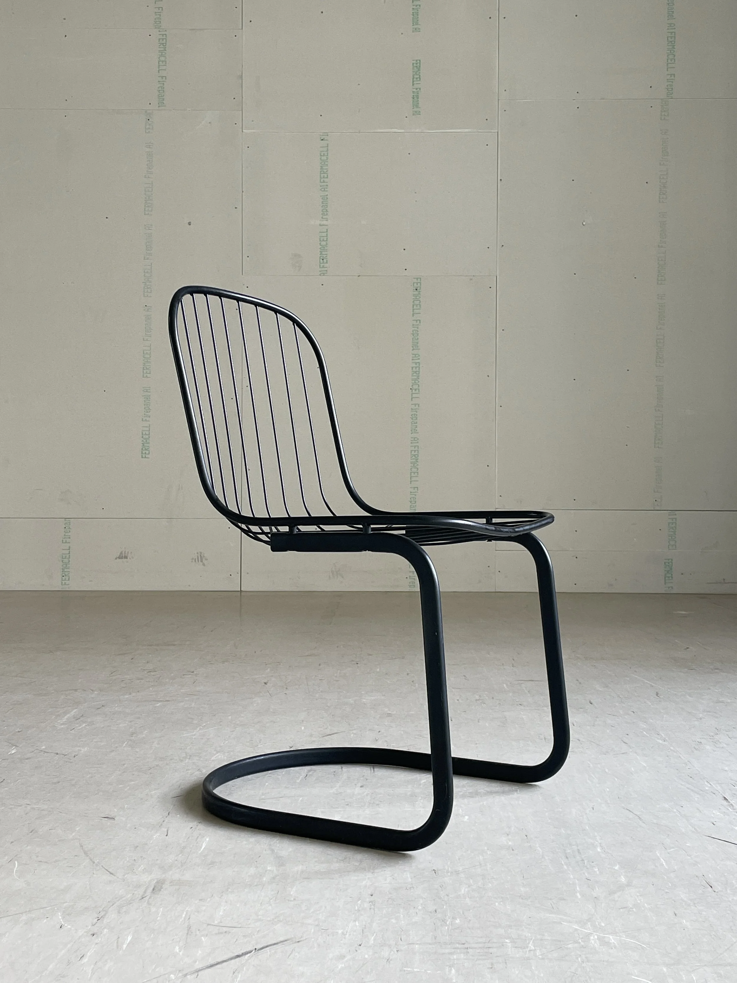 ModernEra_Gastone_Rinaldi_black_3025 2.JPG