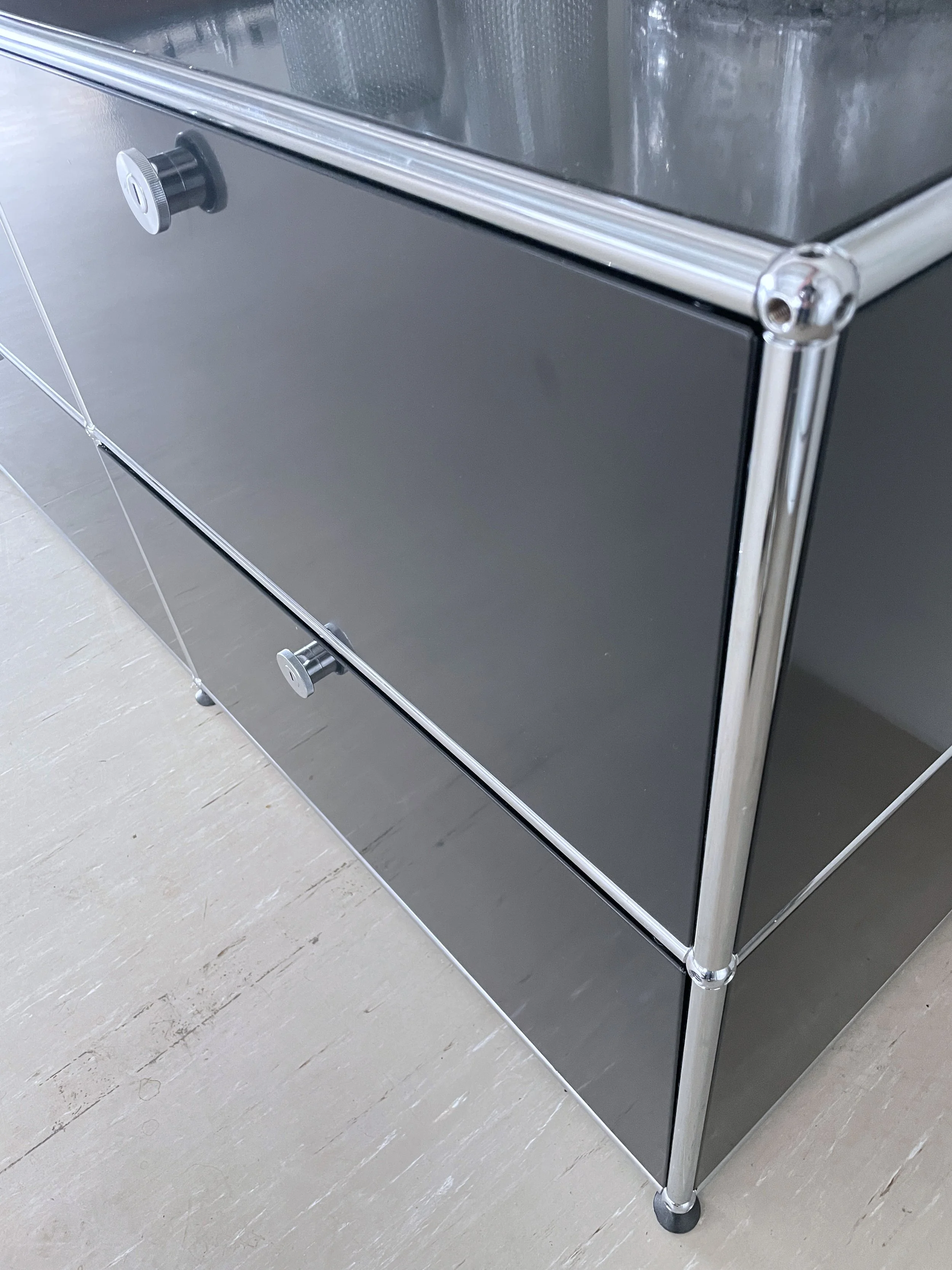 USM Haller schwarz.16.JPG