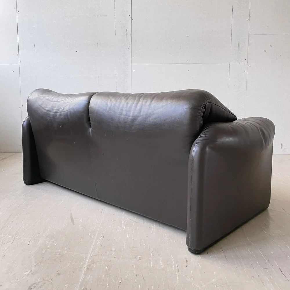 Cassina - Vico Magistretti Maralunga 2er Sofa | Modern Era