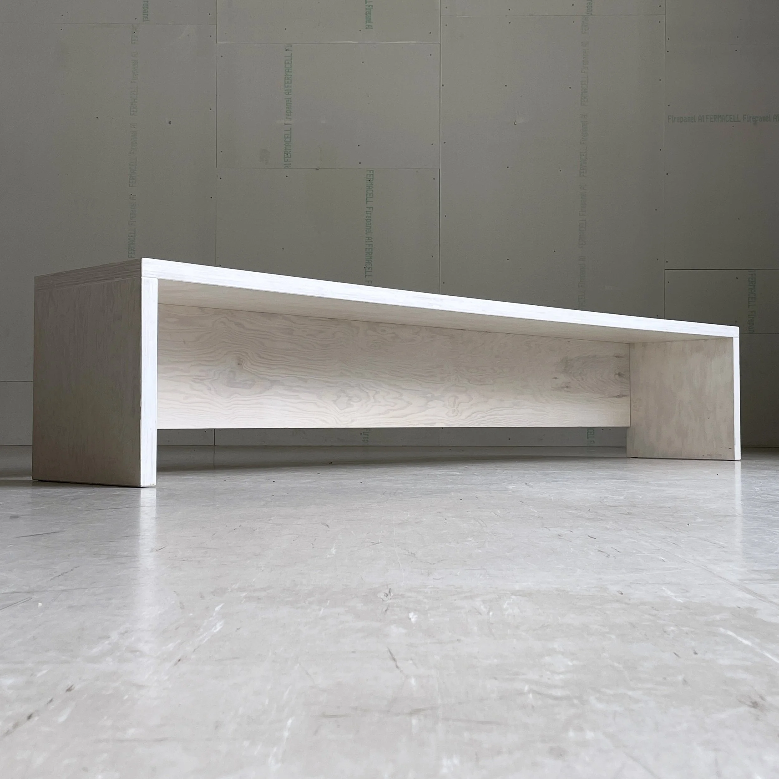 ModernEra_Bank_weiss_5415.jpg