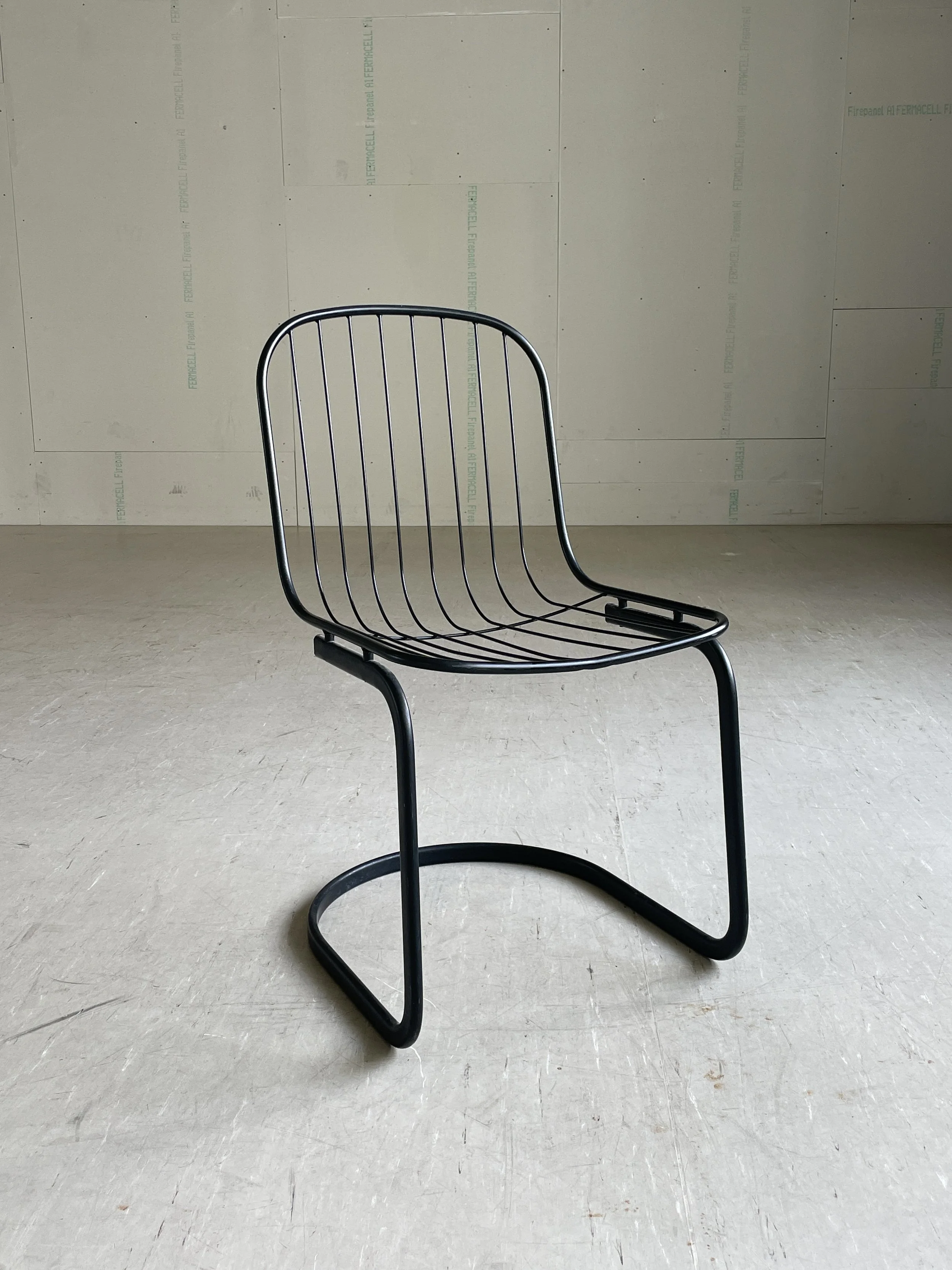ModernEra_Gastone_Rinaldi_black_3027.JPG