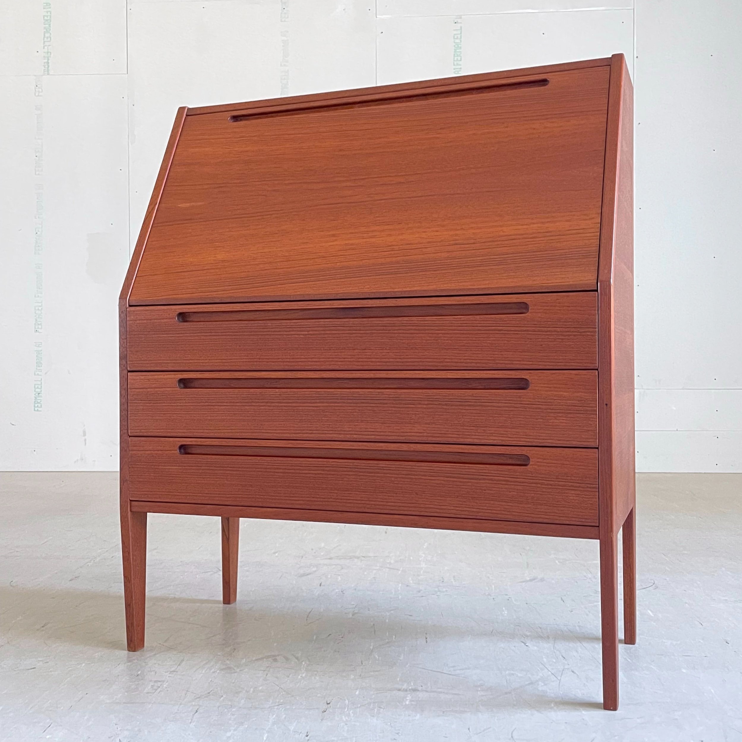 Kai+Kristiansen+Teak+Sekreta%CC%88r.6.jpg