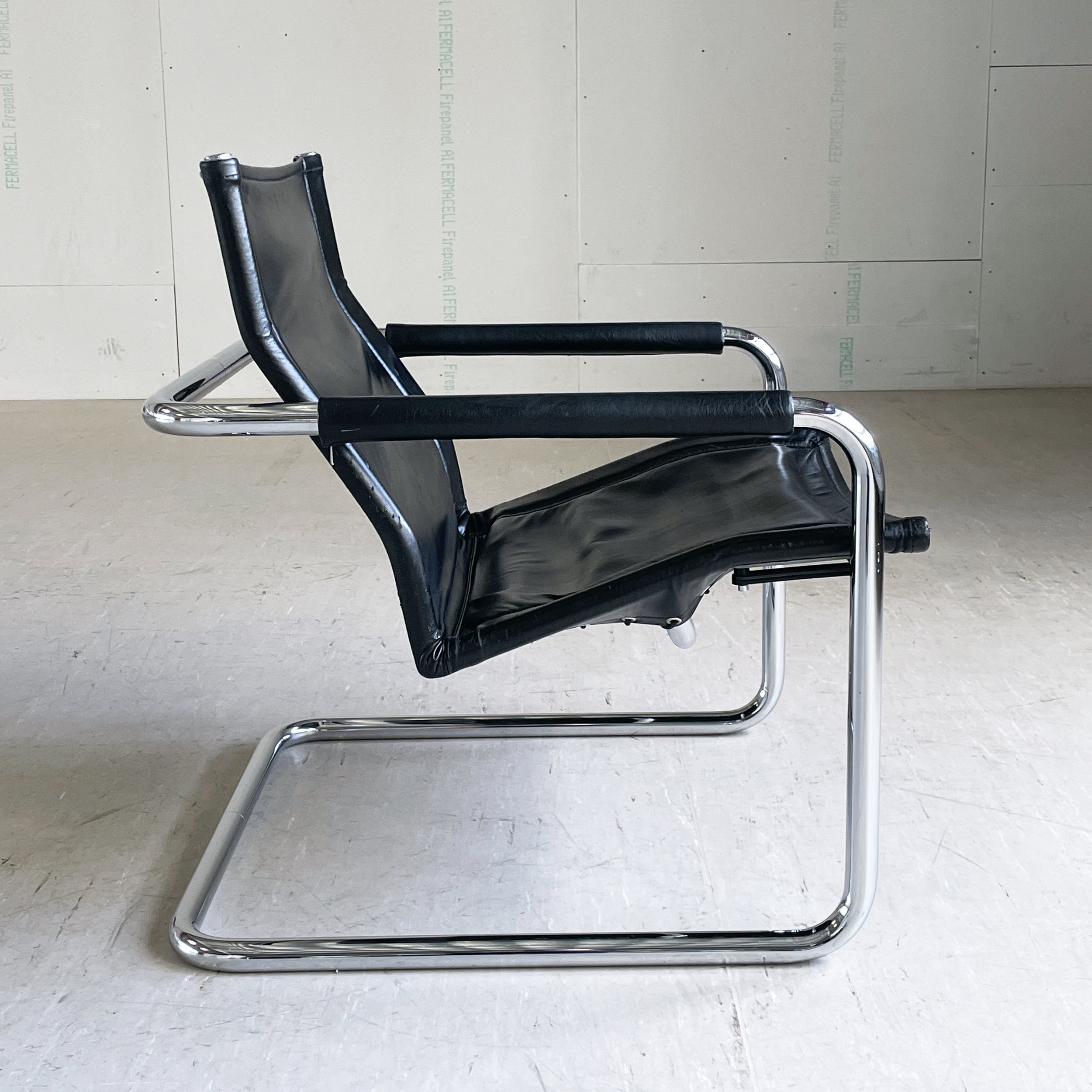 ModernEra_Pfalzberger_Sessel_3251 2.JPG