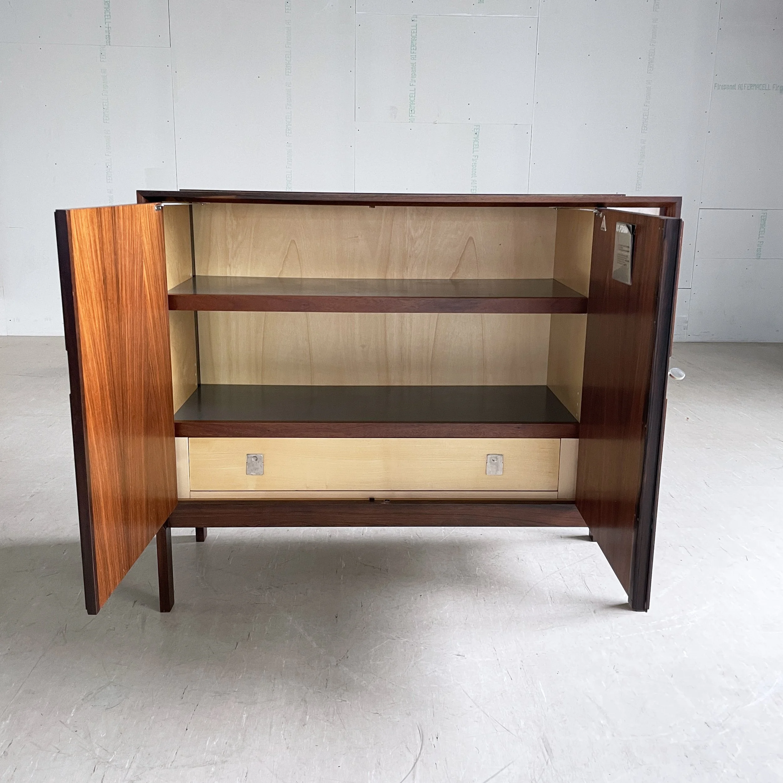 ModernEra_Swiss_Form_Sideboard9777.JPG