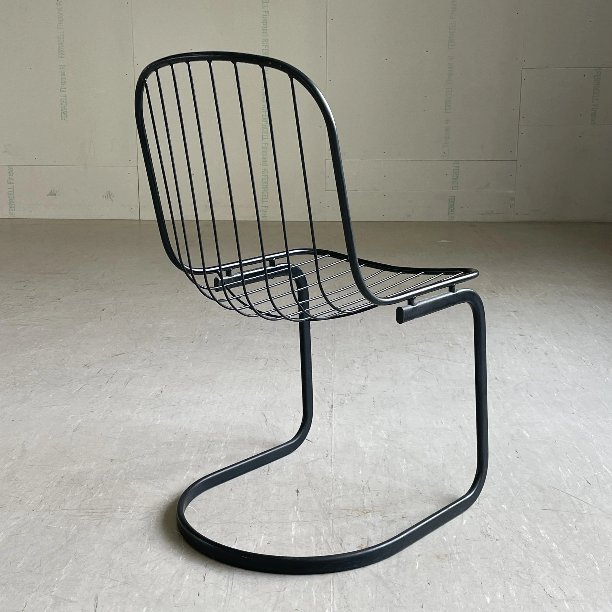 ModernEra_Gastone_Rinaldi_black_3033 2.jpg