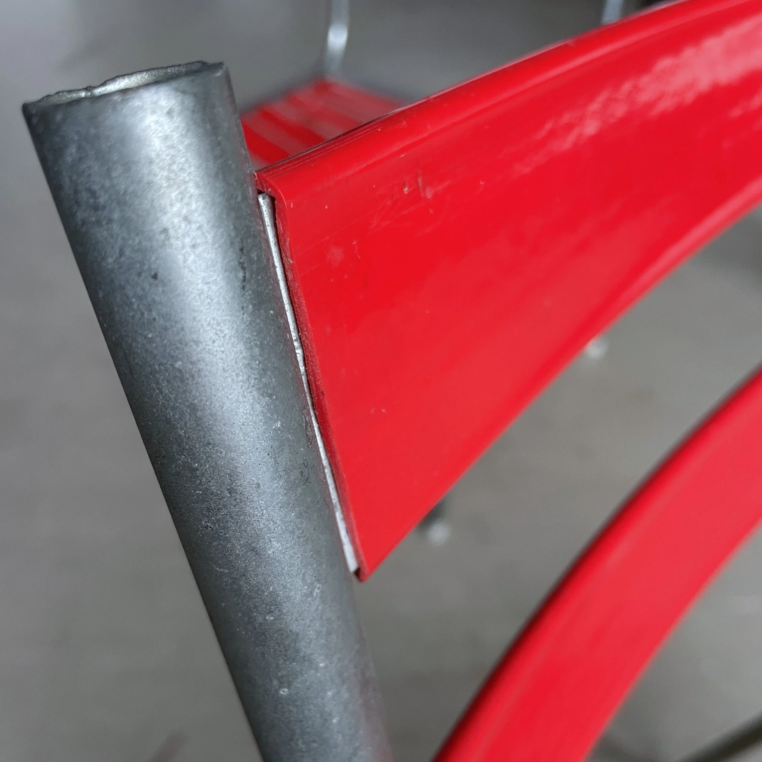 ModernEra_Gartenstühle_Glaser_rot_2584 2.JPG