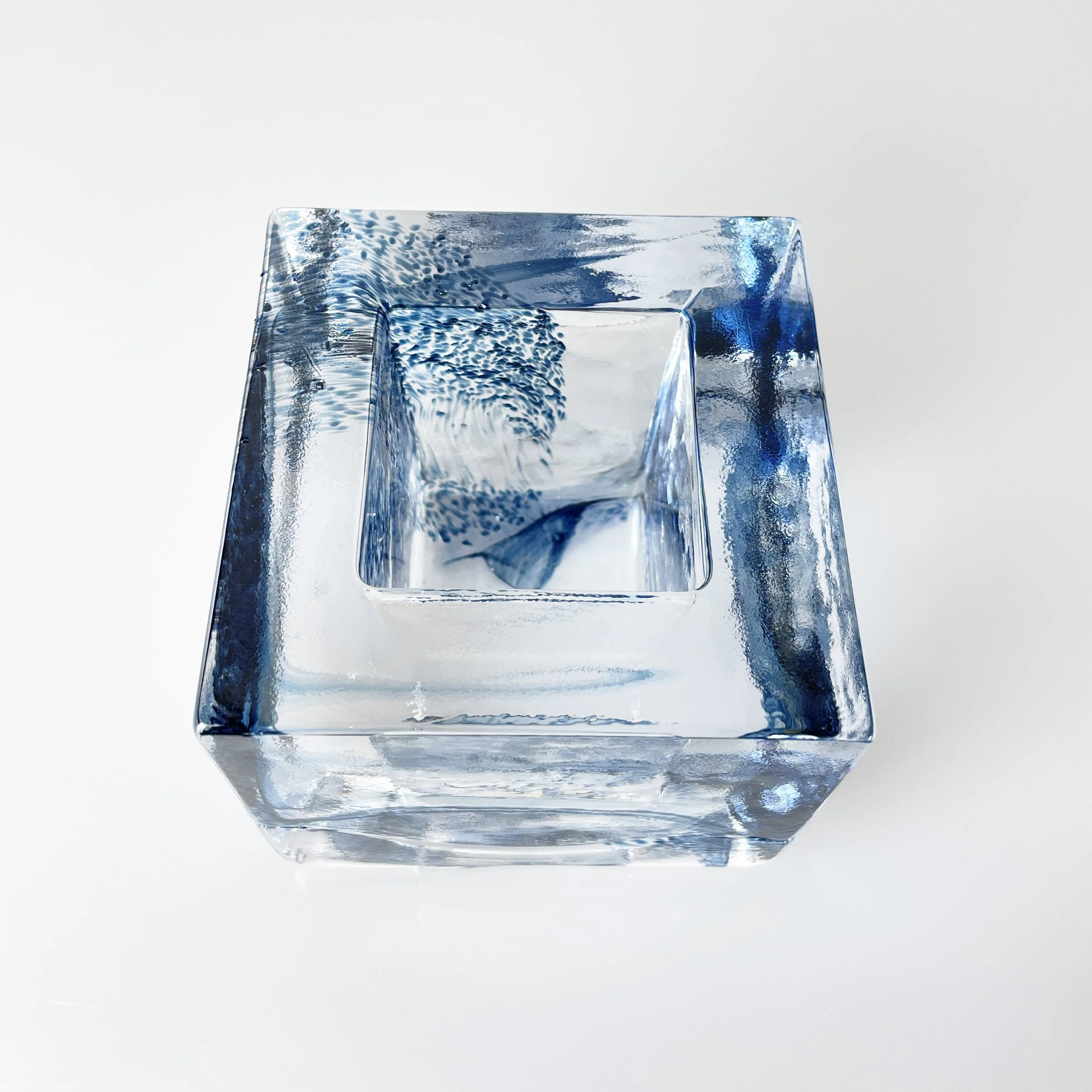 ModernEra_Kosta_Boda_Glass_Vase_7083.JPG