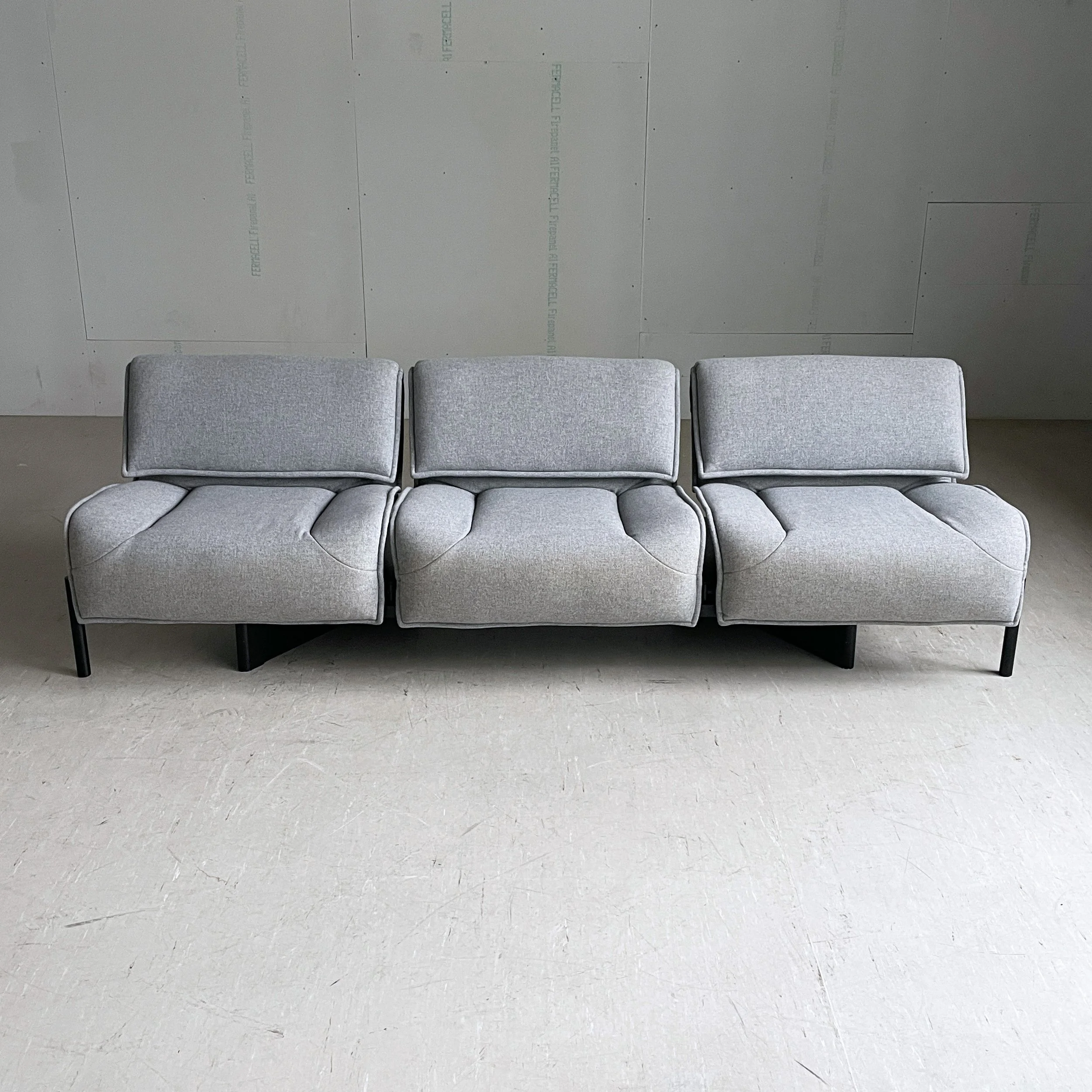 ModernEra_Cassina_Sofa_Vico_Magistretti _5250.jpg