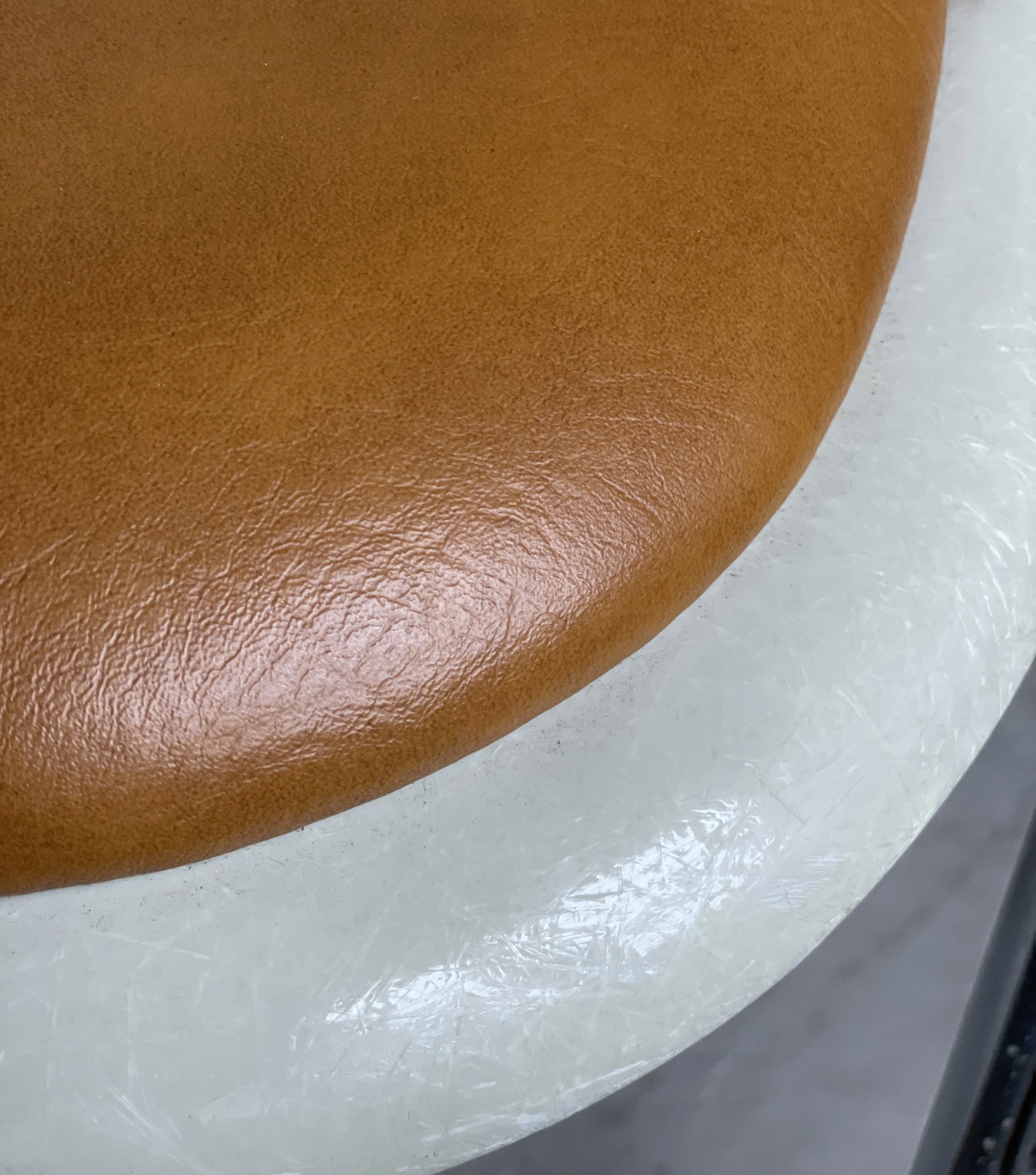 Eames Side Chair_ocker.4.JPG