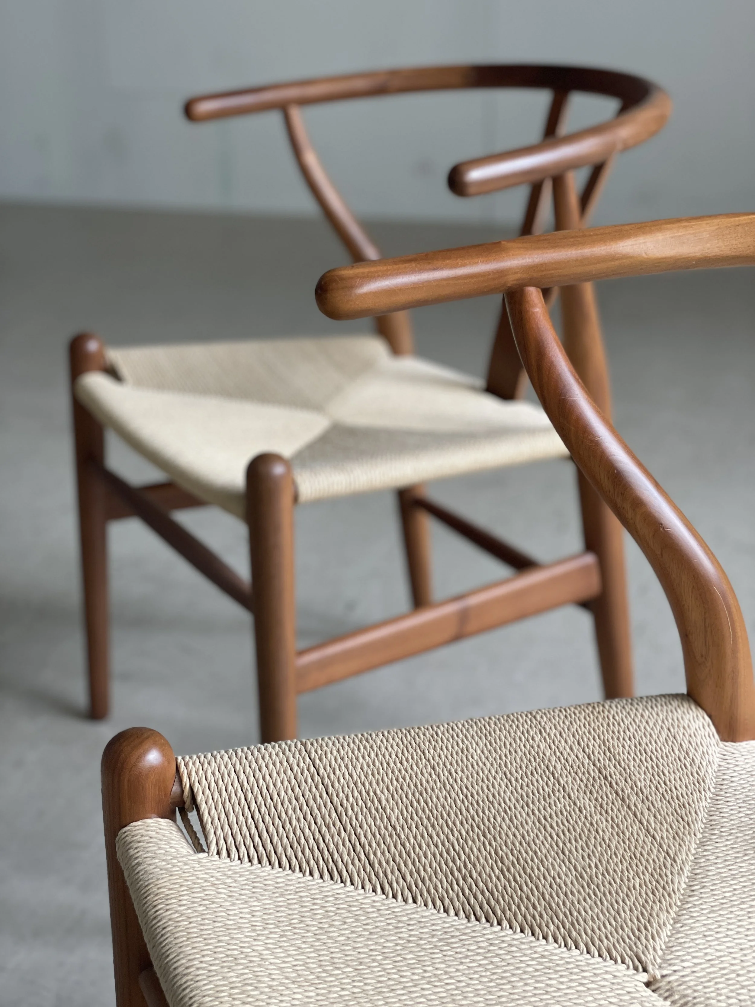 ModernEra_Carl_Hansen_Wishbone_Chair.5469.jpg