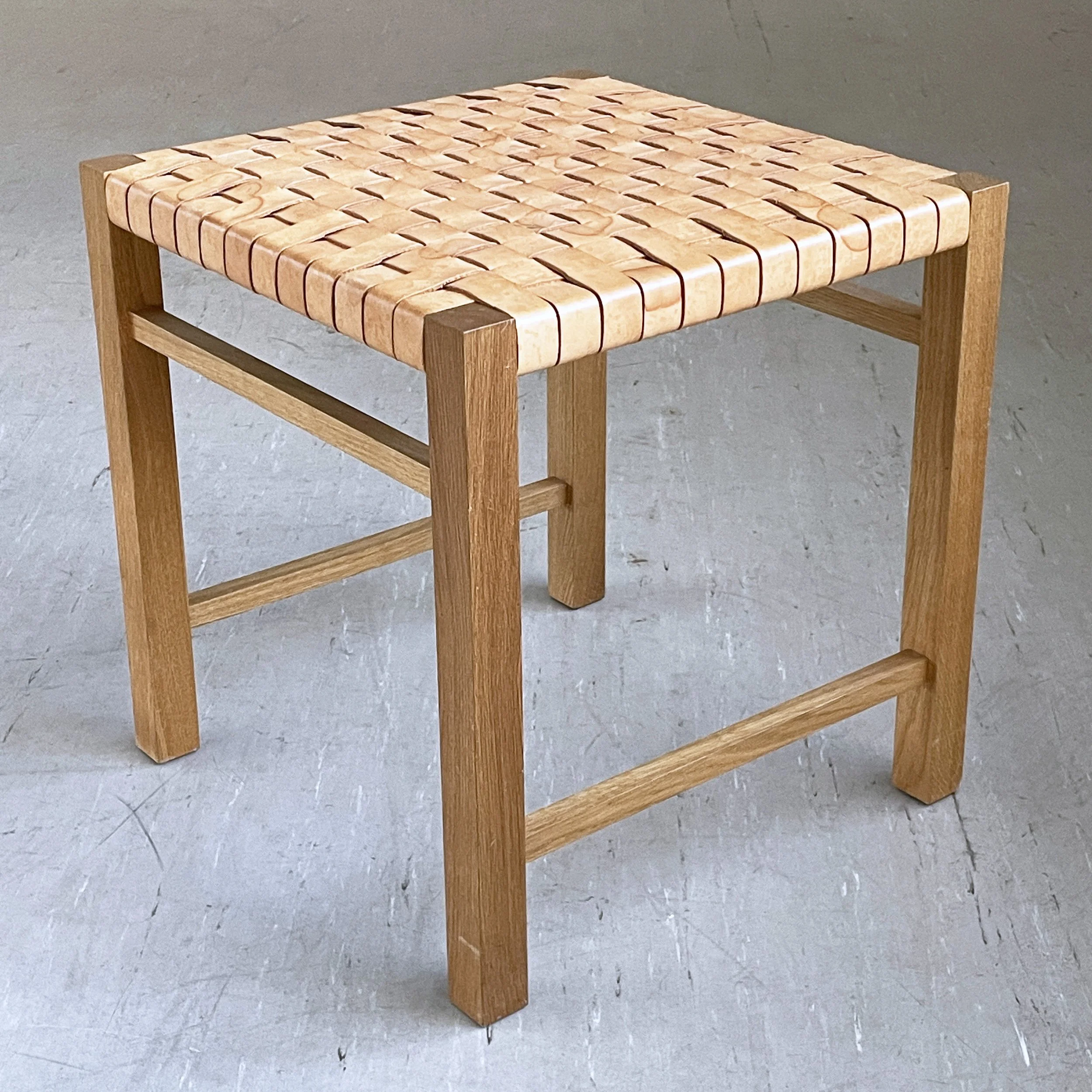 e15 ASWAN fk03 Oak & Leather Stool