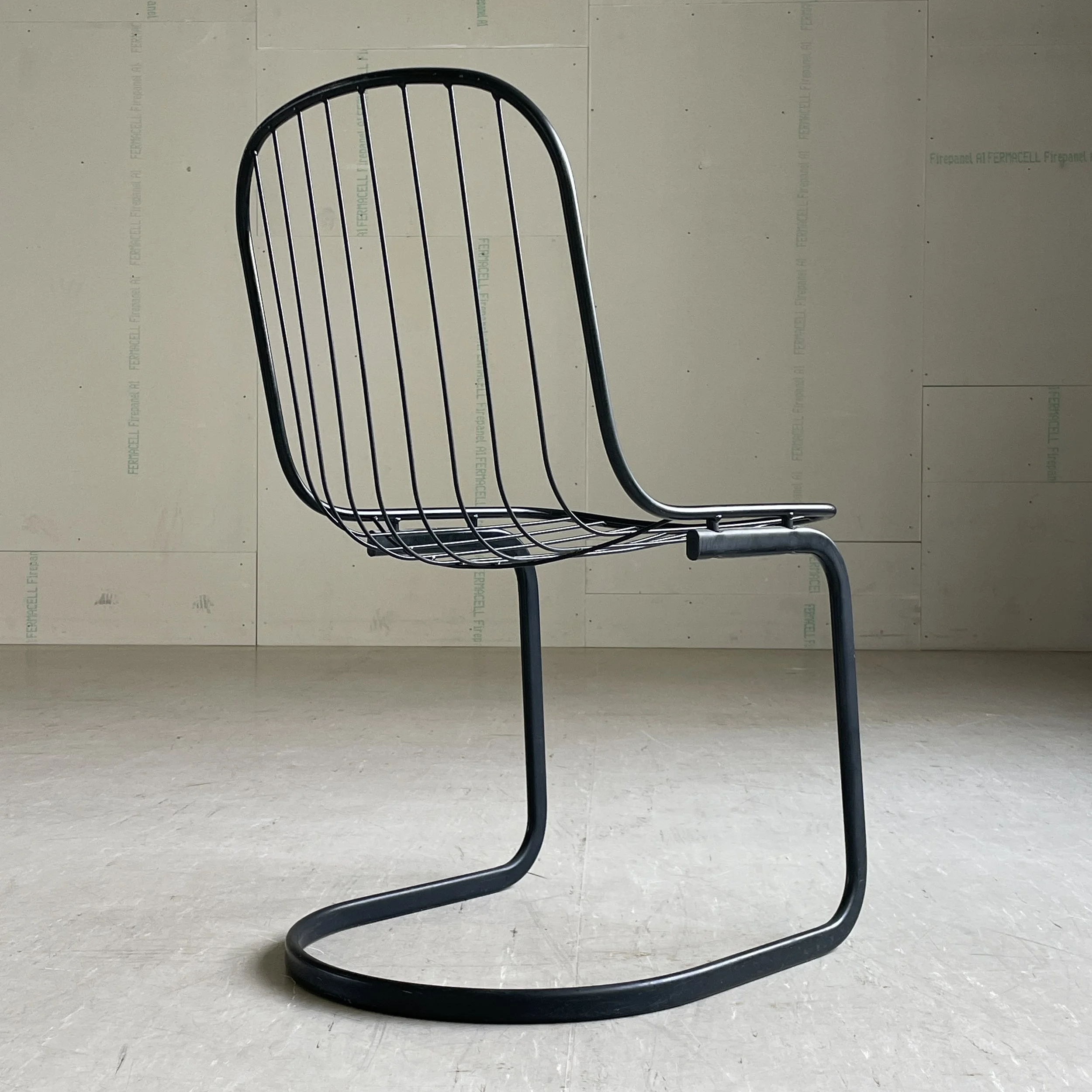 ModernEra_Gastone_Rinaldi_black_3034 2.jpg
