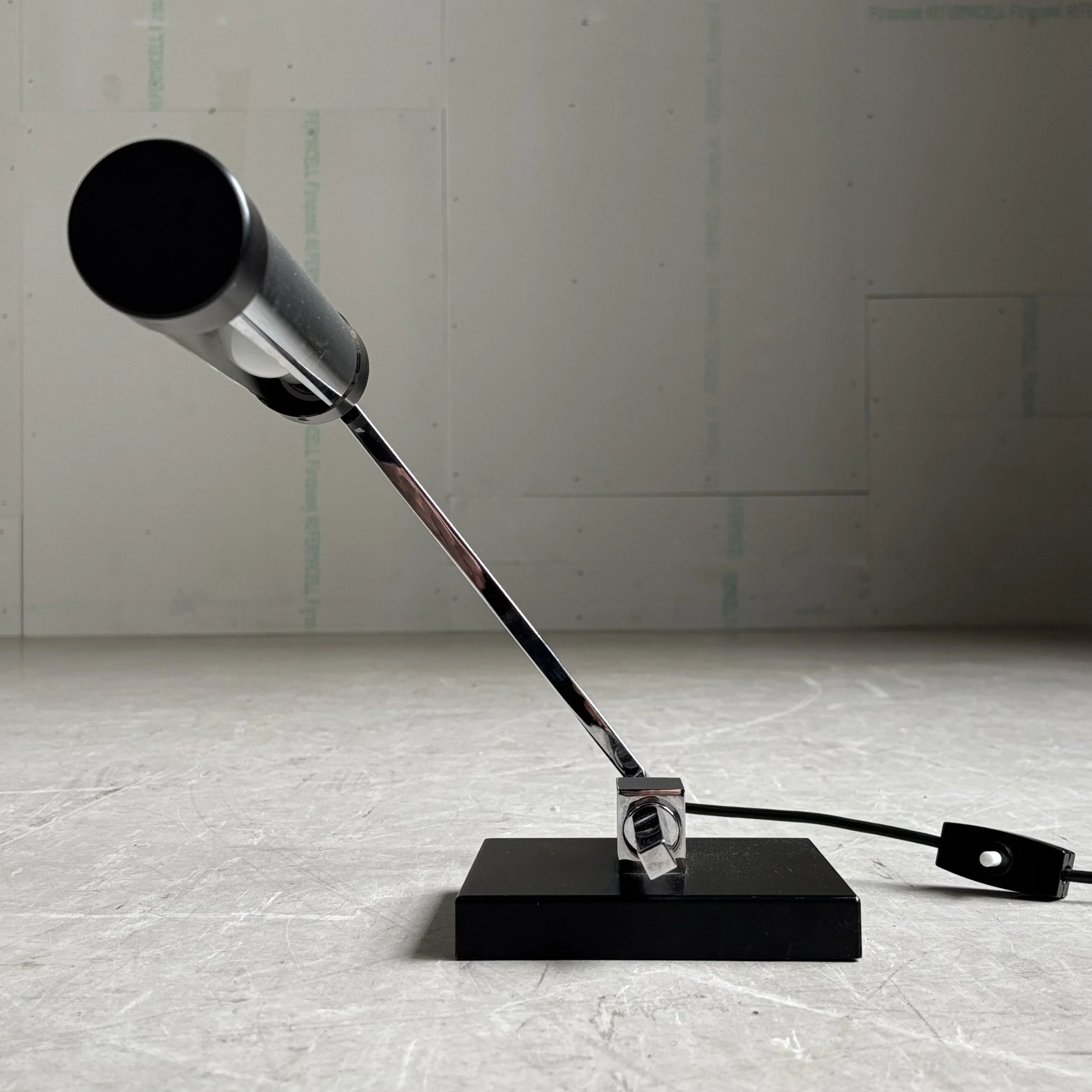 ModernEra_Megal_Lampe_7915.jpg