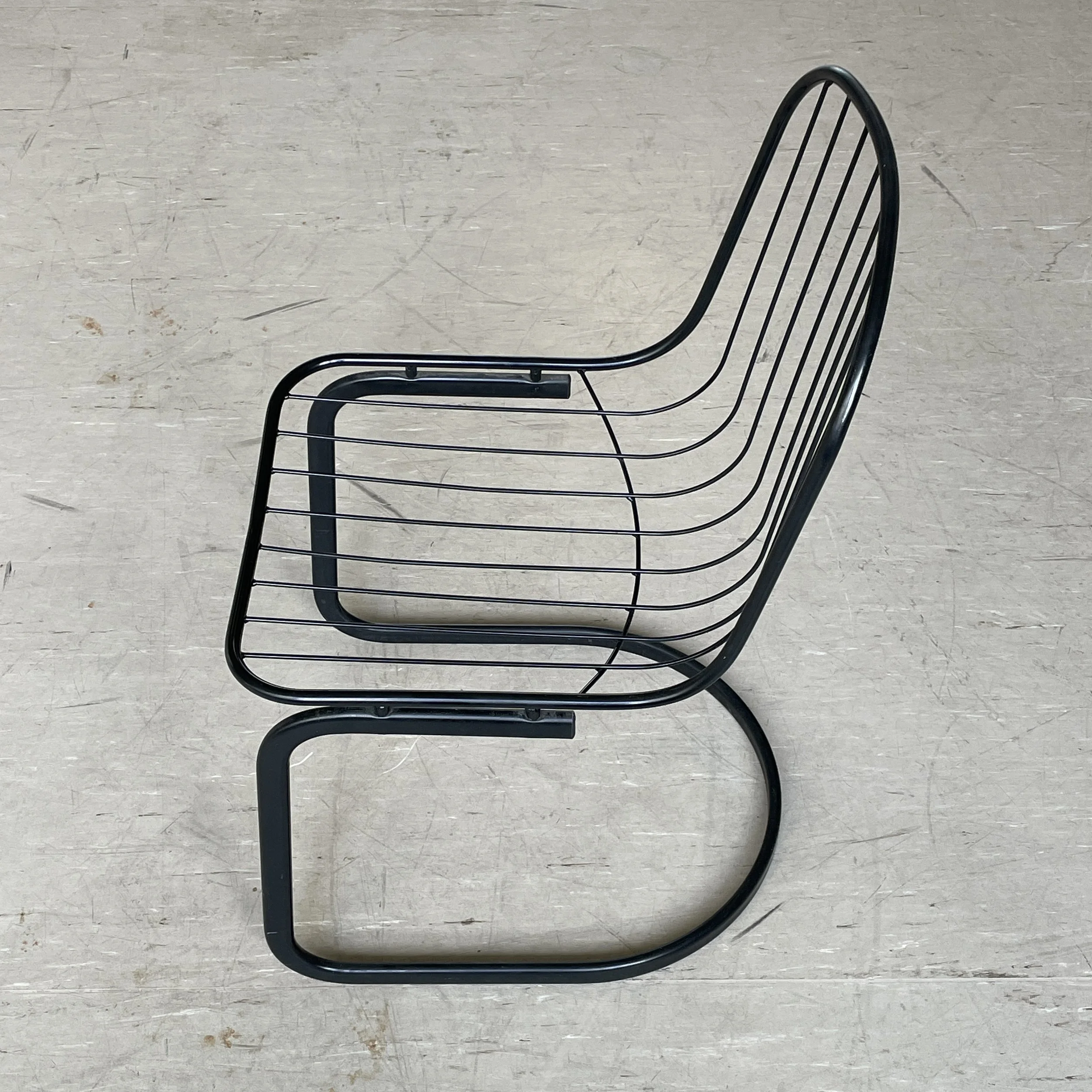 ModernEra_Gastone_Rinaldi_black_3030 2.jpg