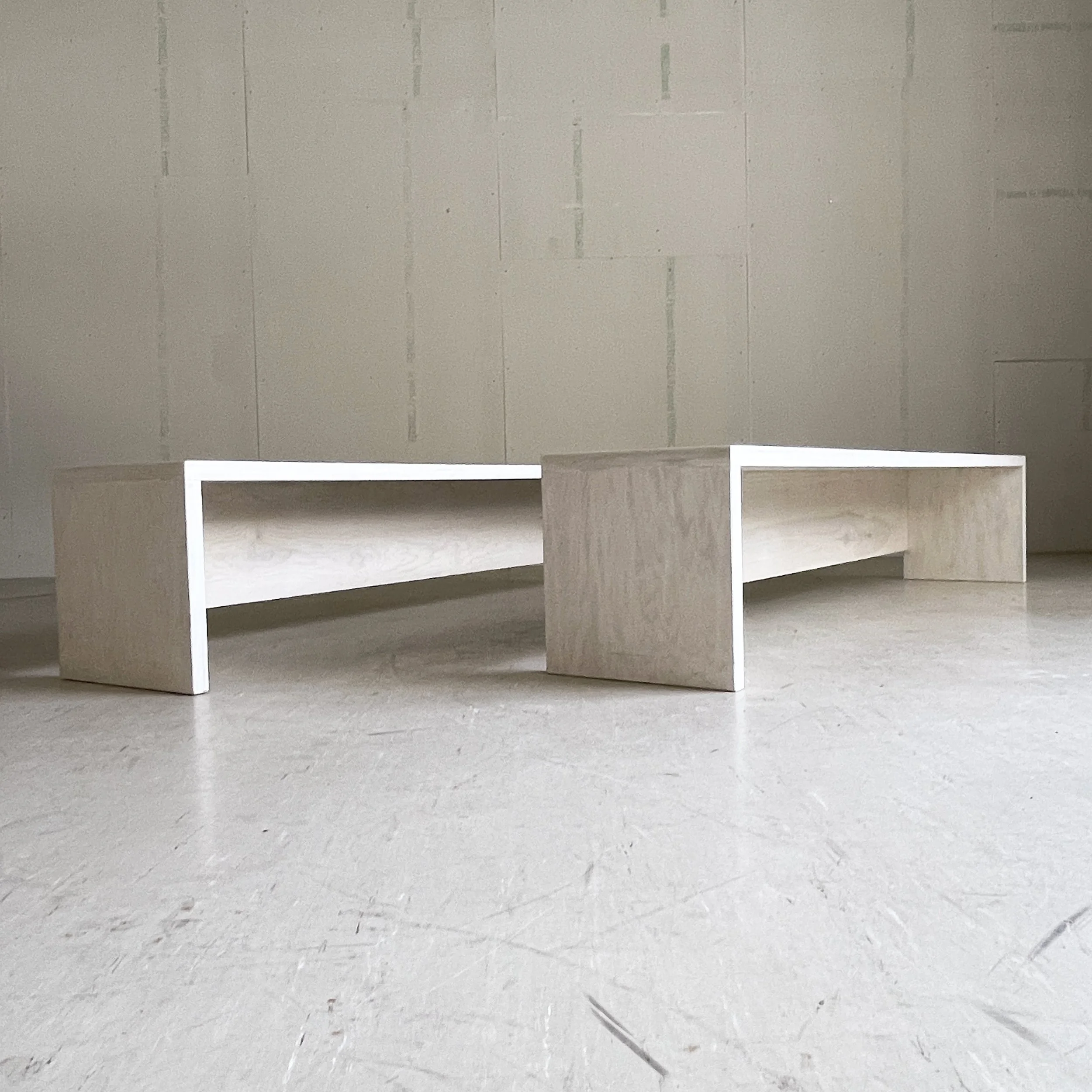 ModernEra_Bank_weiss_5434.jpg
