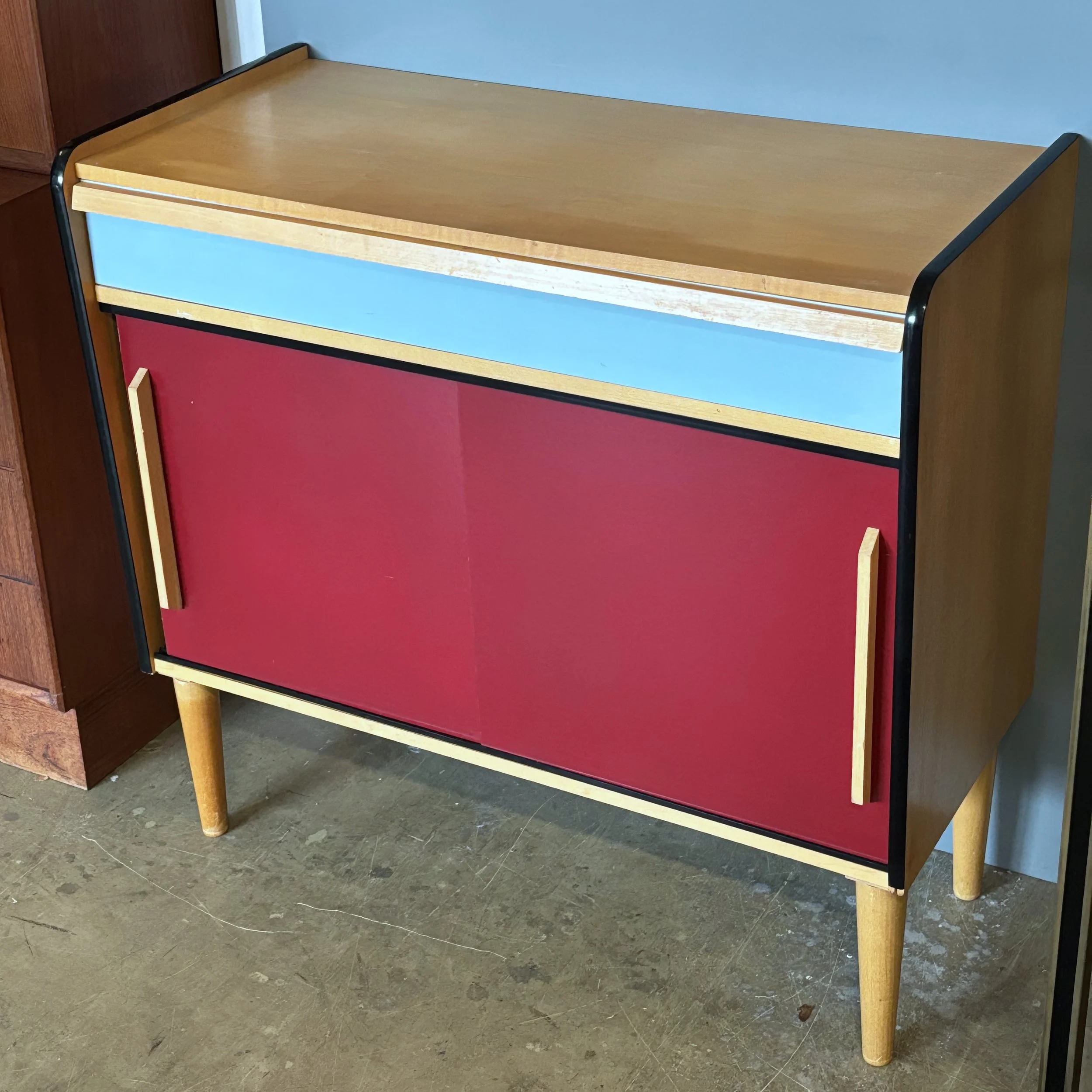 ModernEra_Pago_Cabinet3859.jpeg