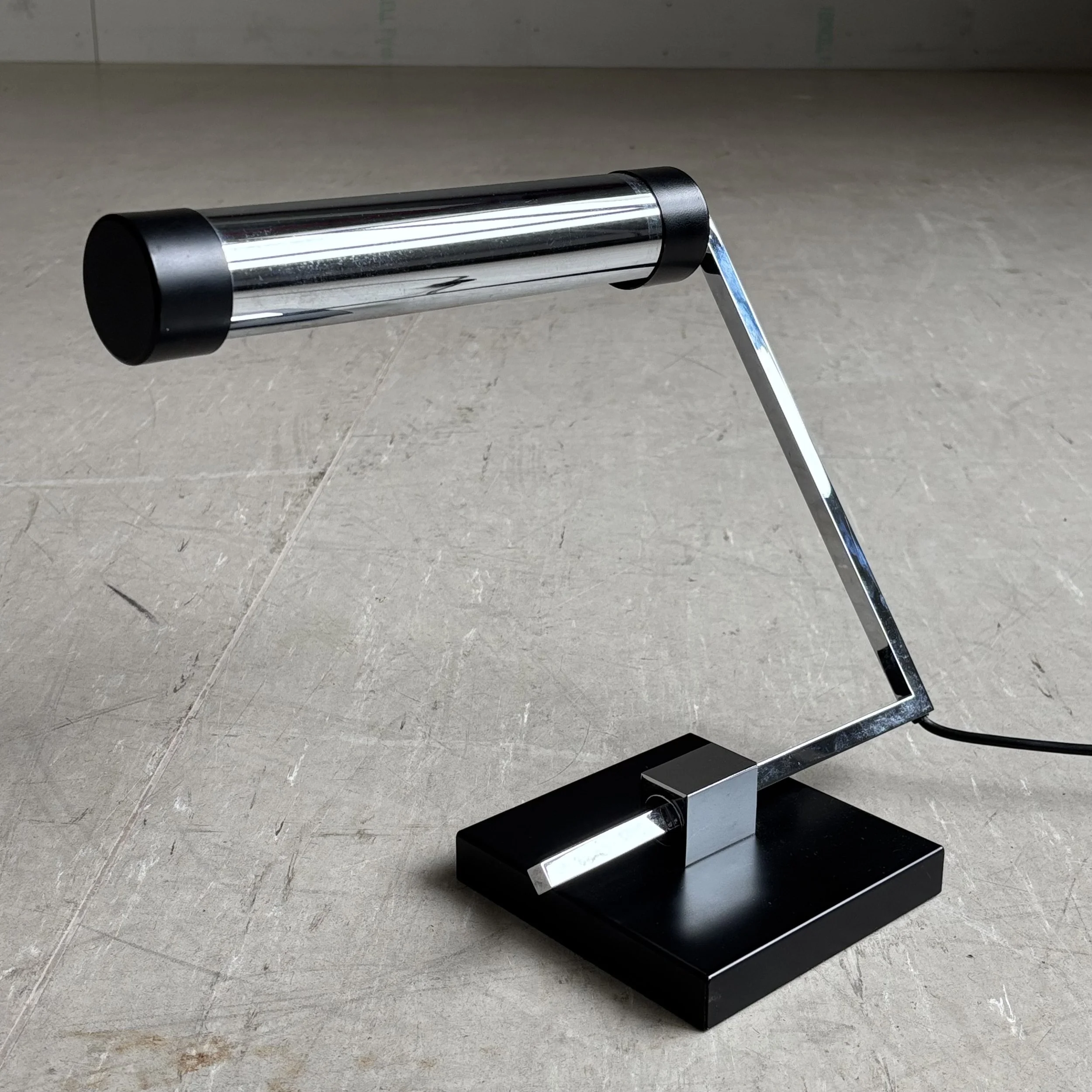 ModernEra_Megal_Lampe_7911.jpg